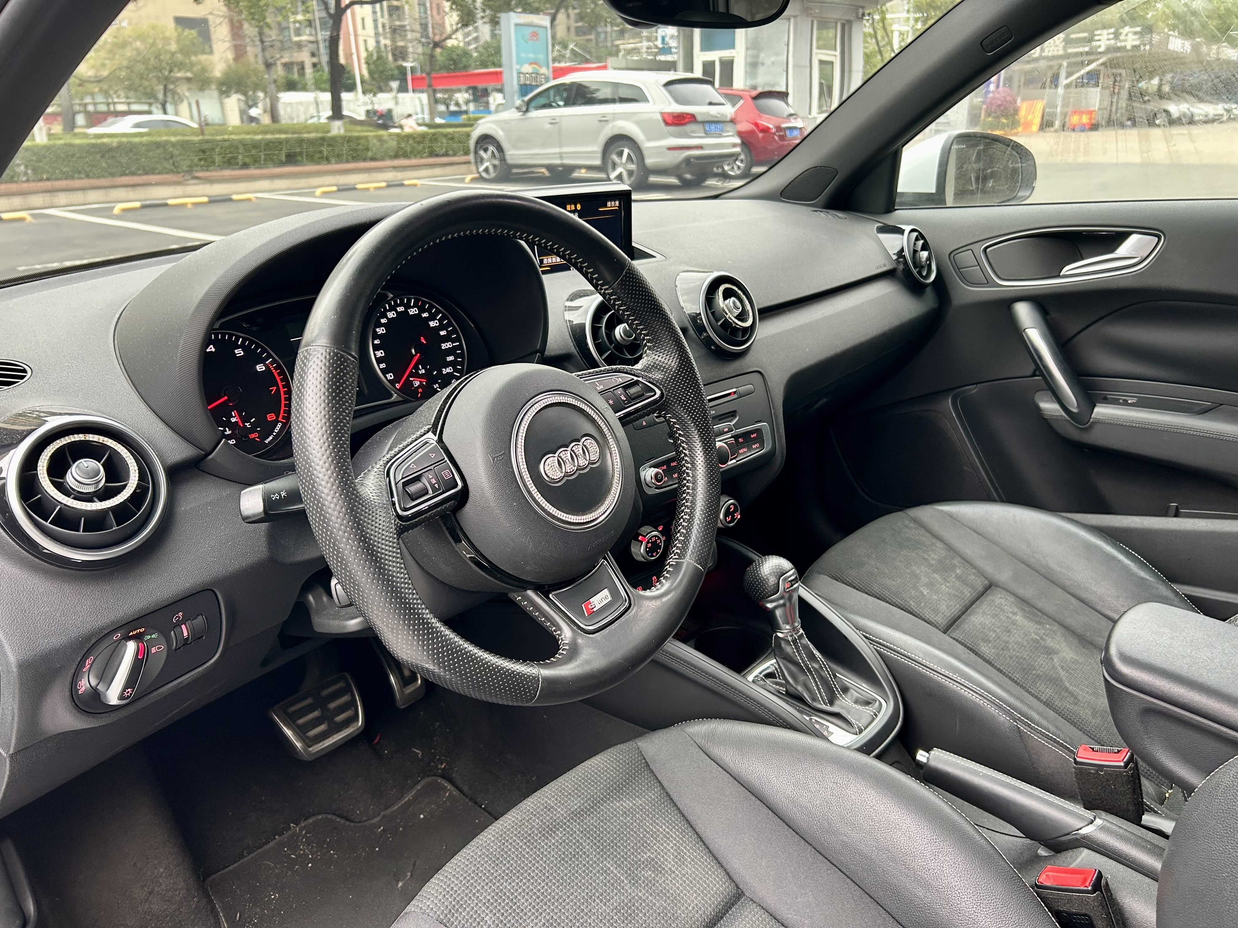 Audi A1 2016 car image #7