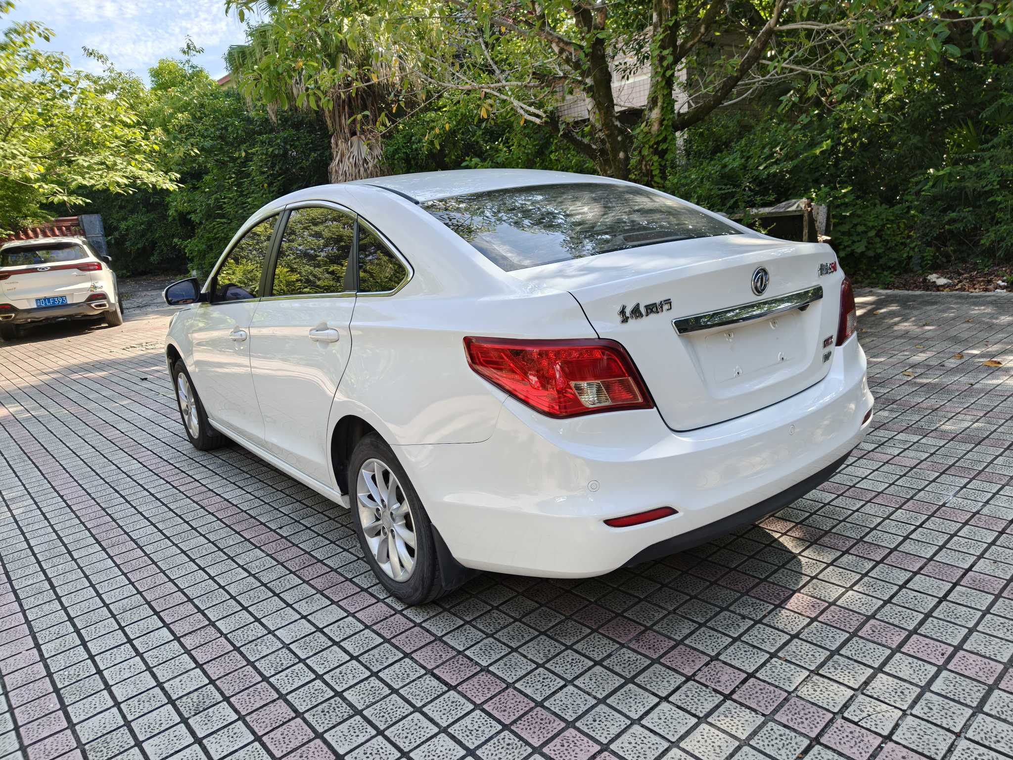 Forthing JOYEAR S50 2016 imagem de carro #7