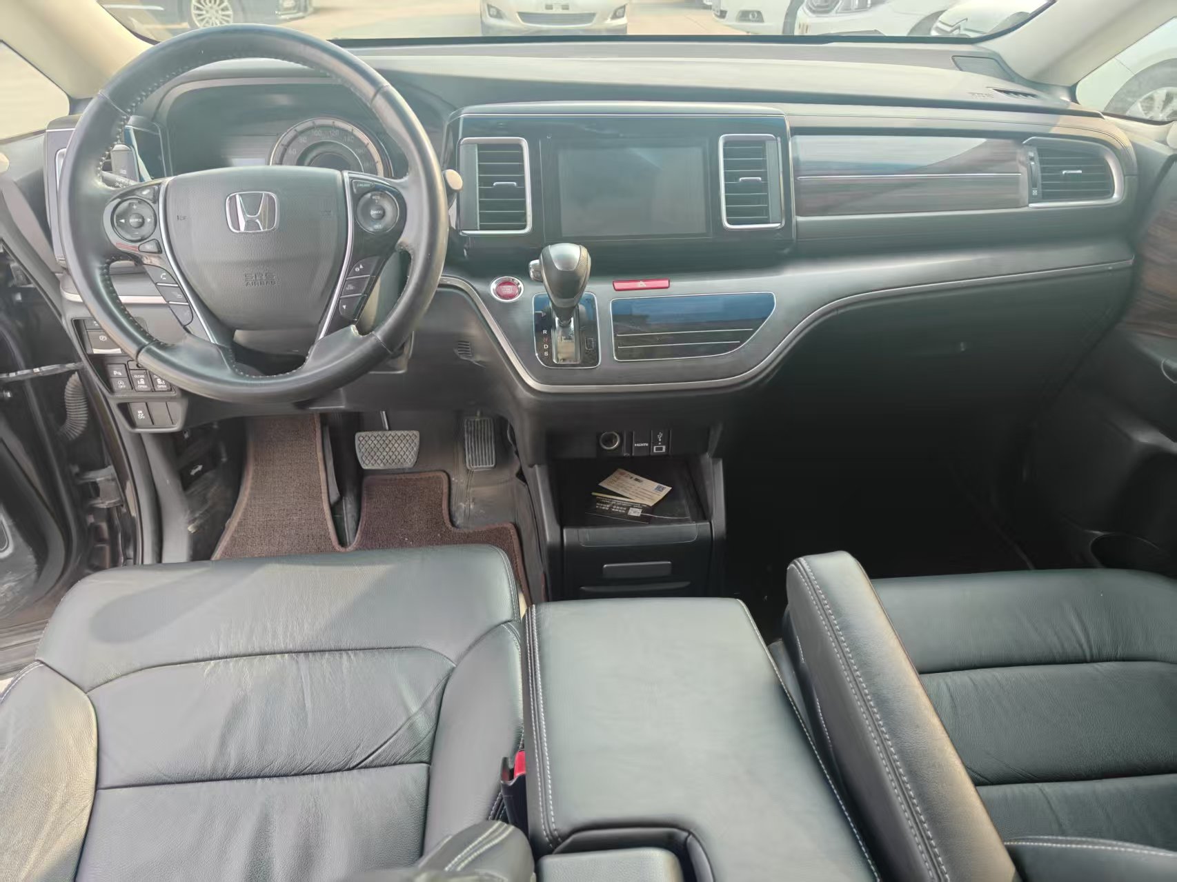 Honda Elysion 2018 صورة سيارة #7