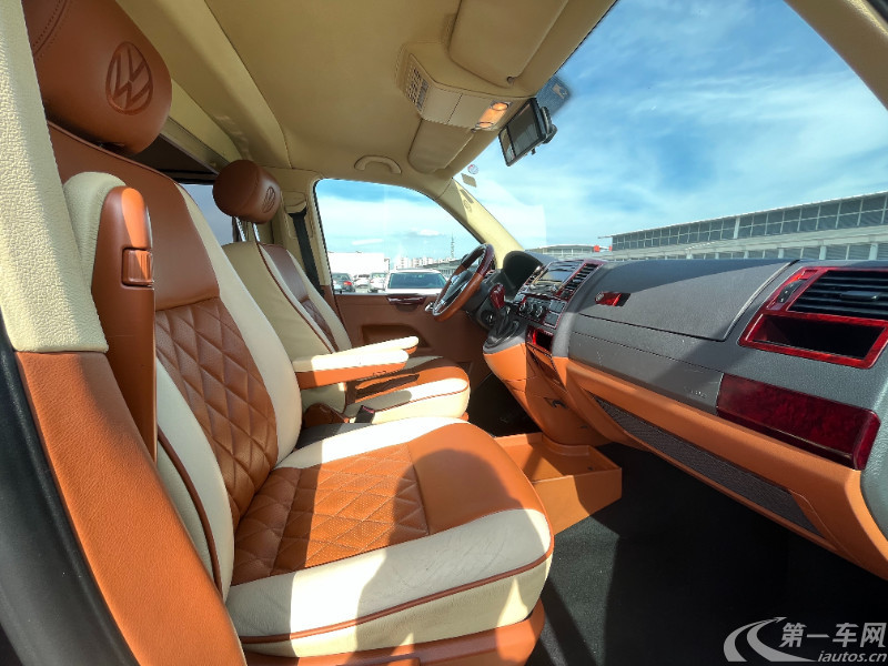 Volkswagen Caravelle 2014 car image #7