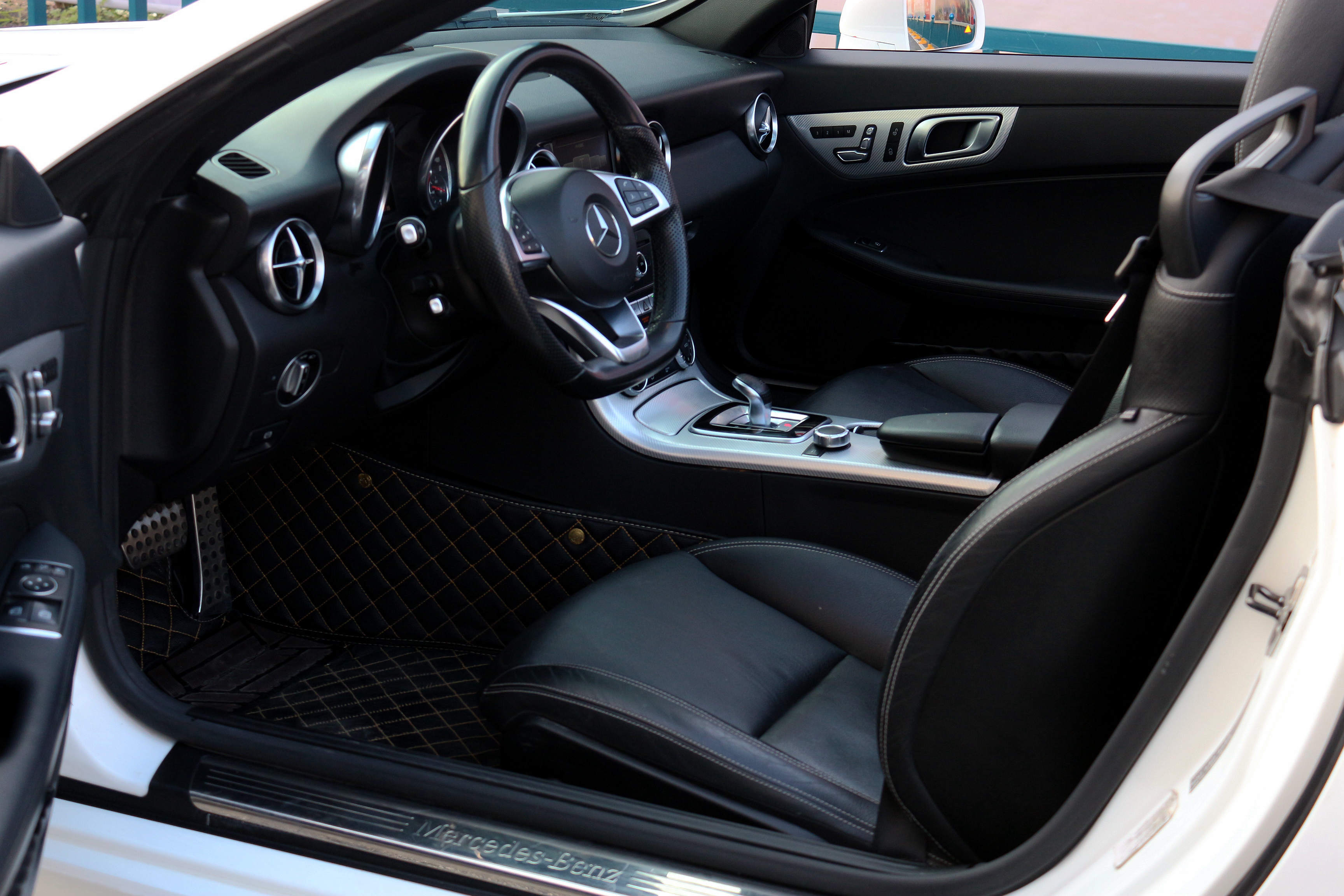 Mercedes-Benz SLC Class 2017 car image #7