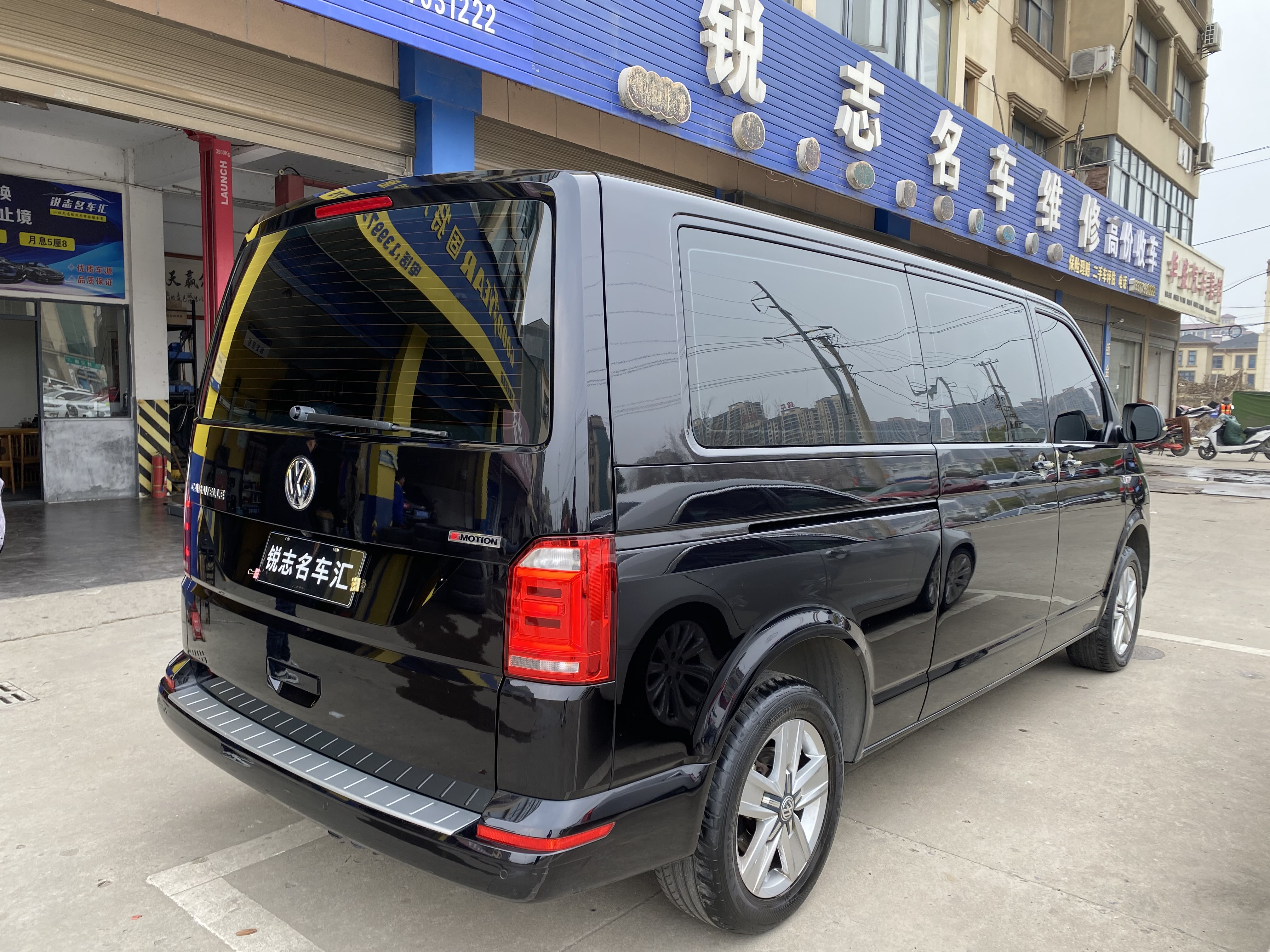 Volkswagen Caravelle 2020 car image #7