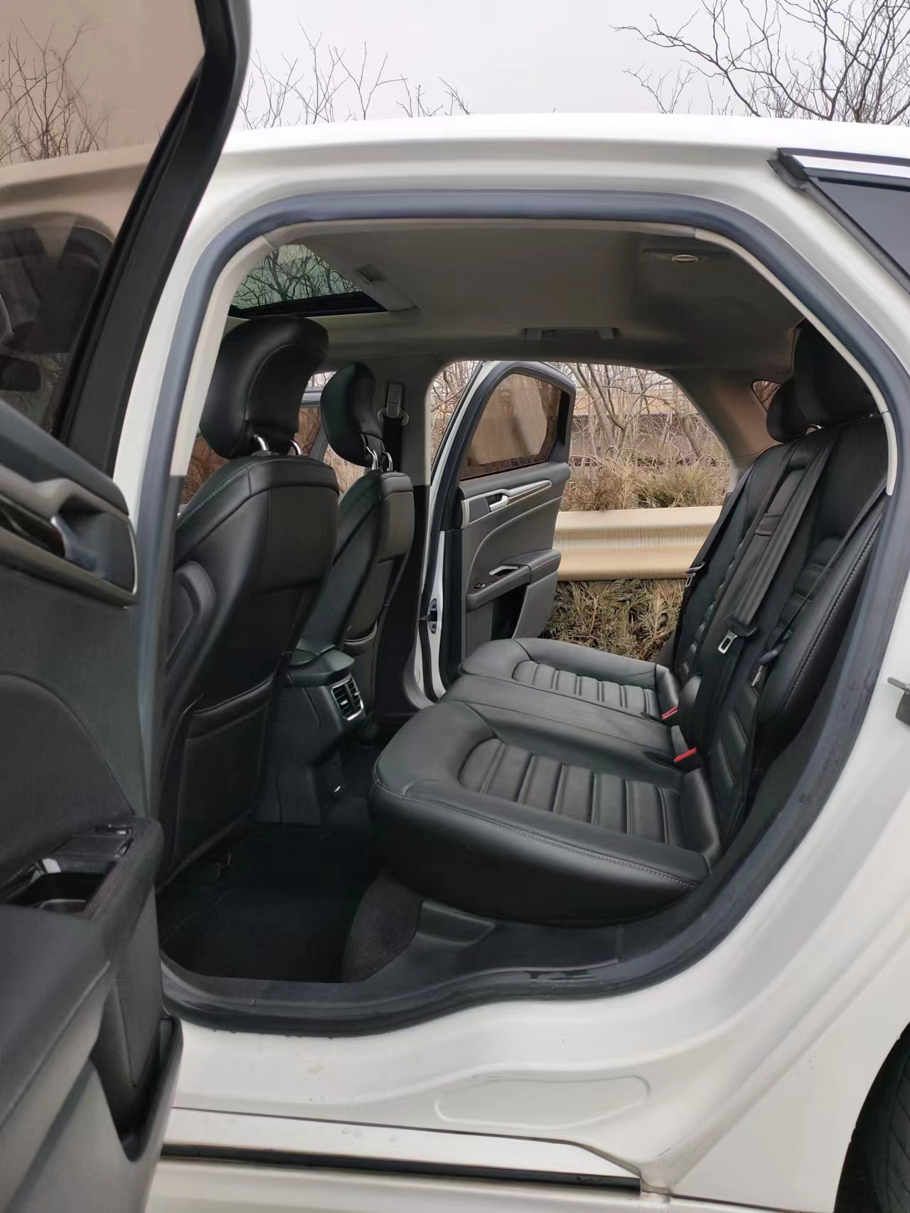 Ford Zhisheng 2014 #7 Ford Zhisheng 2014 car image #7