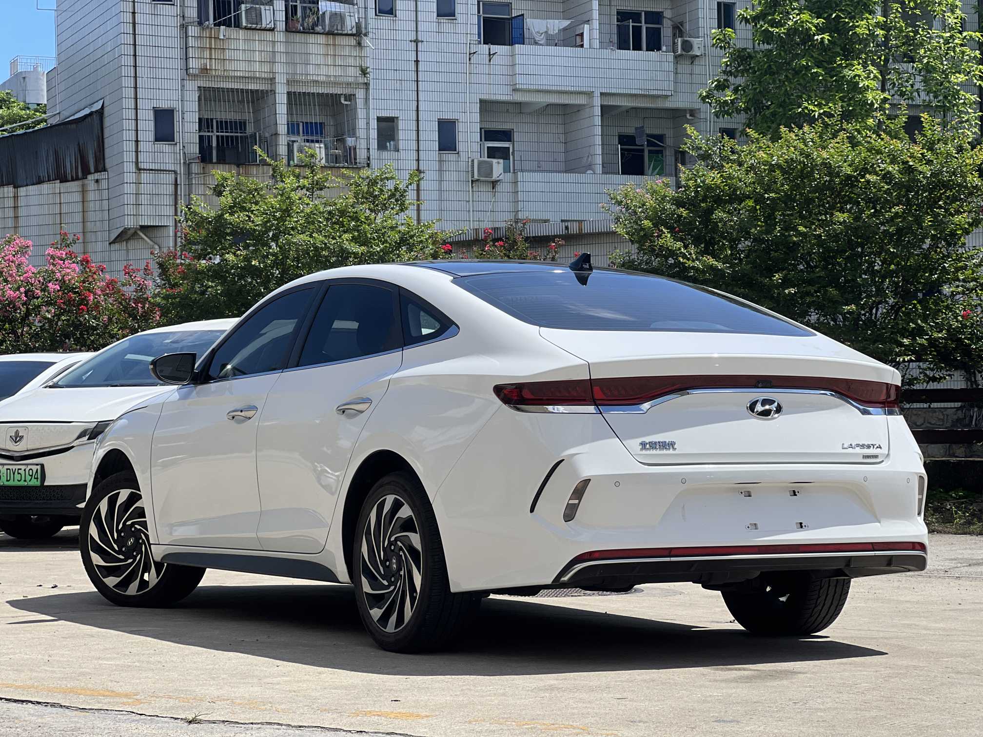 Hyundai Lafesta EV 2021 car image #7