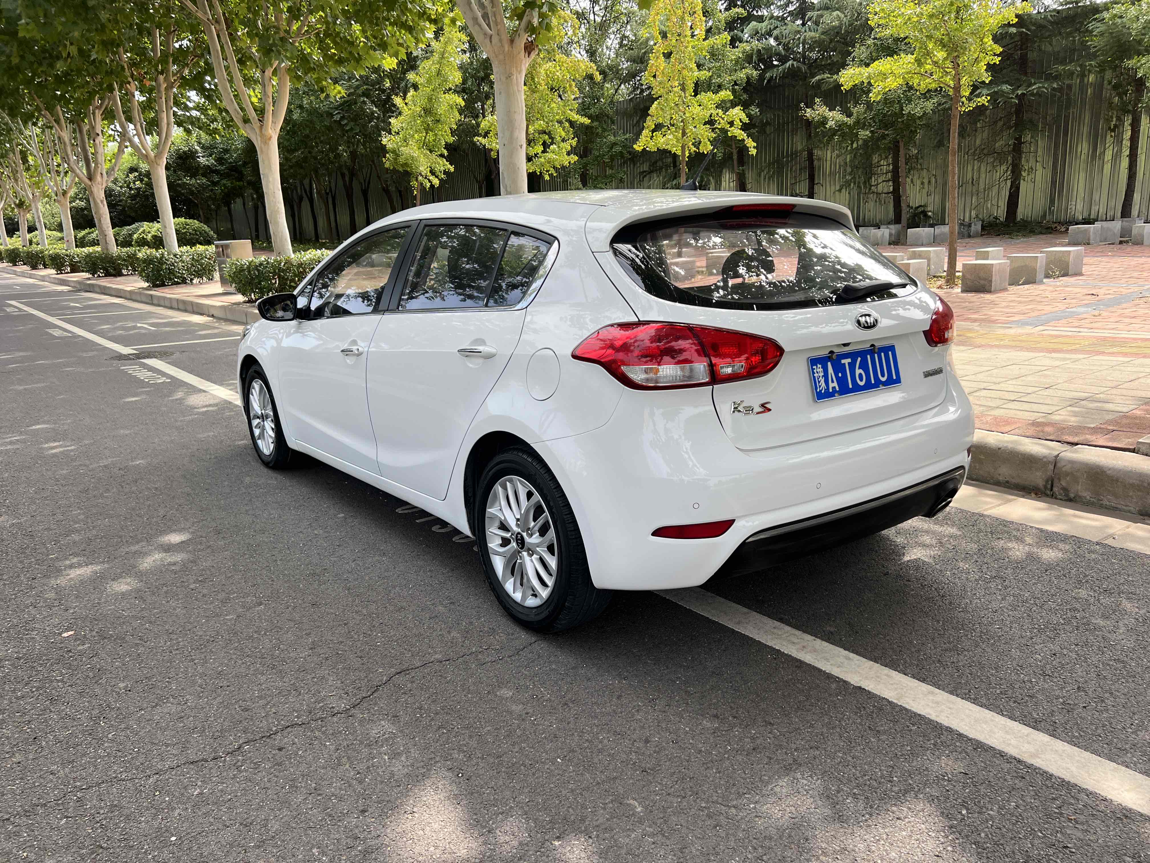 Kia Forte Koup 2015 car image #7