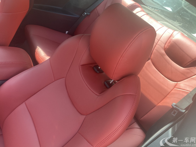 Hyundai Rohens 2011 car image #7