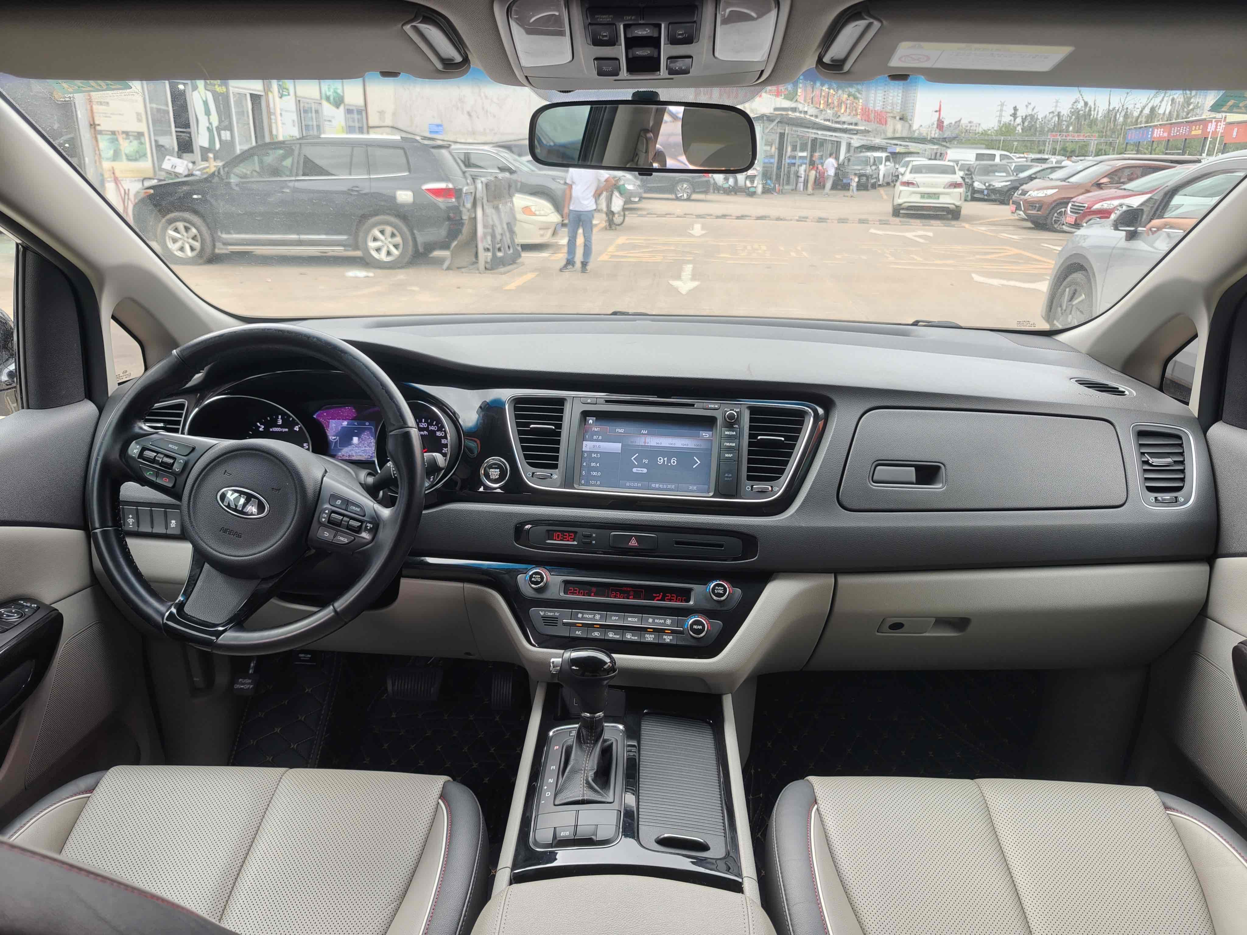 Kia Carnival 2016 изображение автомобиля #7