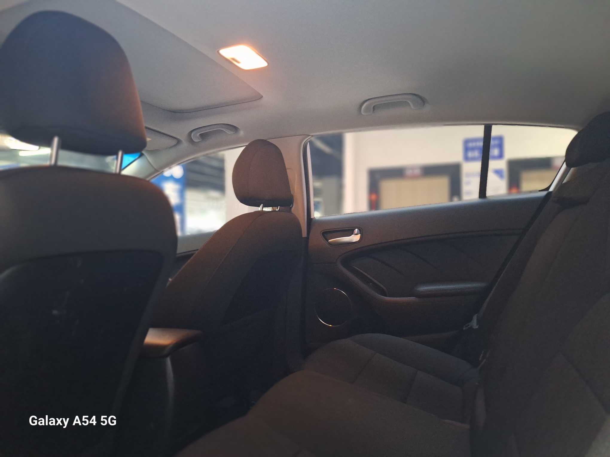 Kia Forte Koup 2015 car image #7