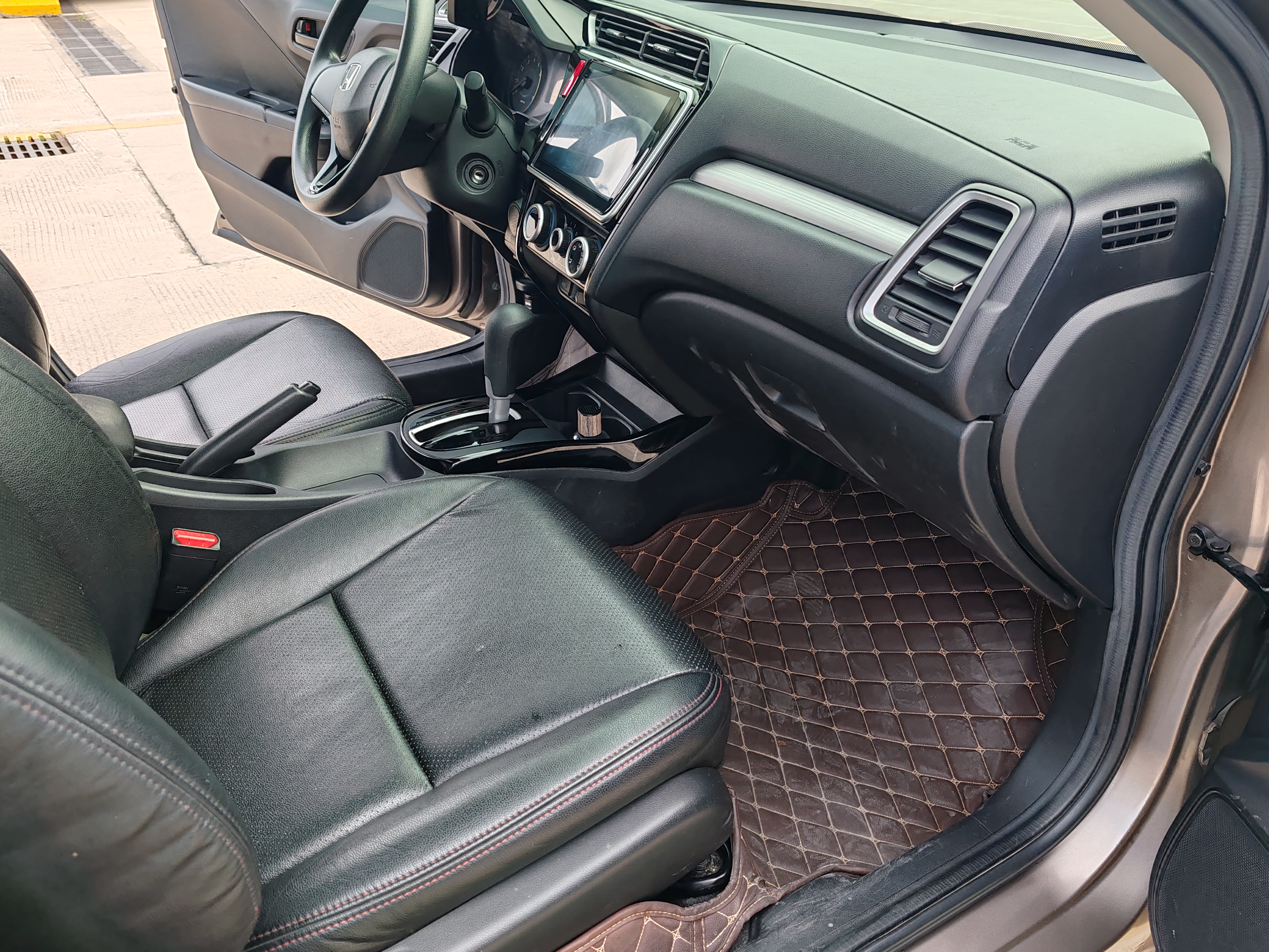 Honda Gienia 2017 car image #7