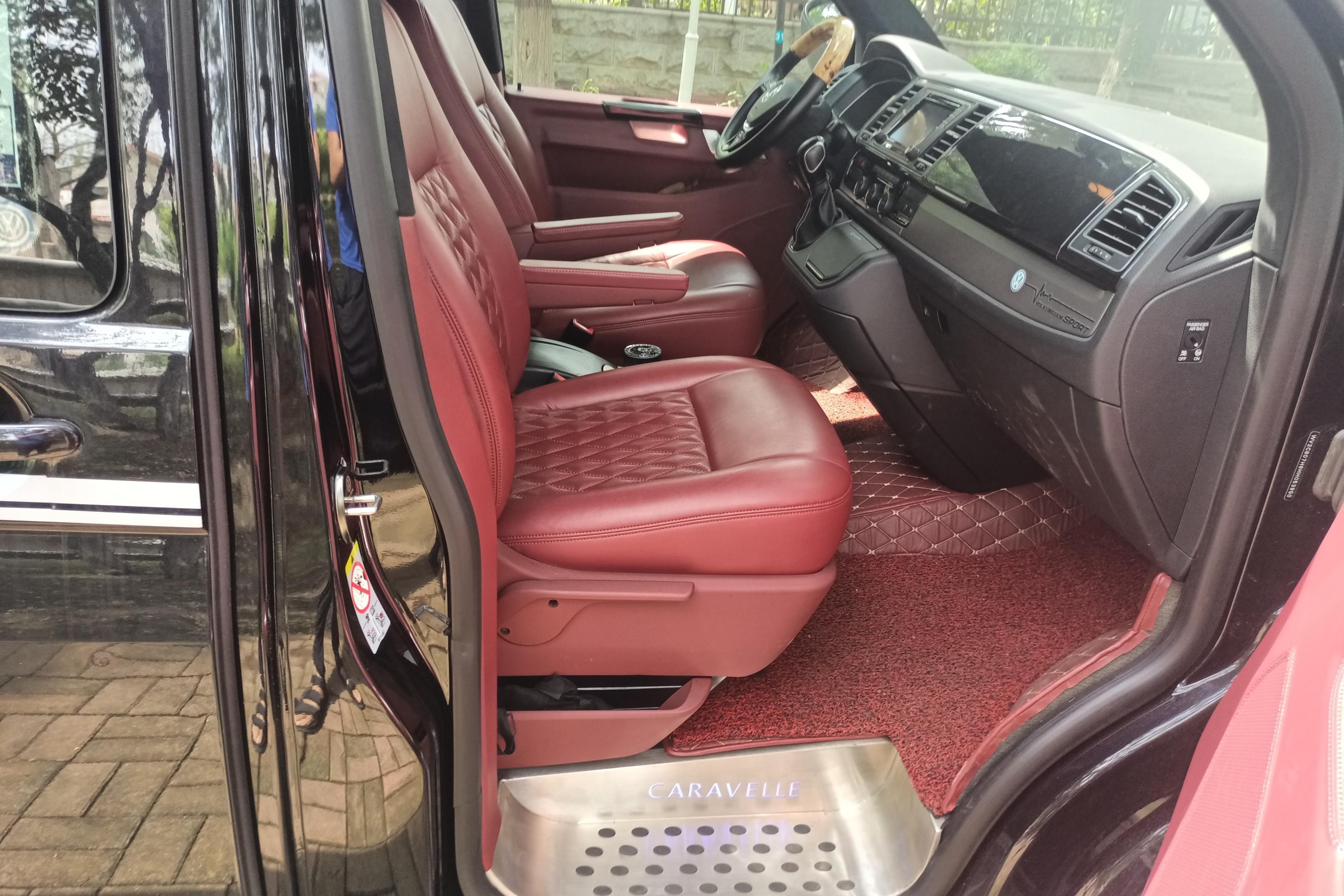 Volkswagen Caravelle 2017 car image #7