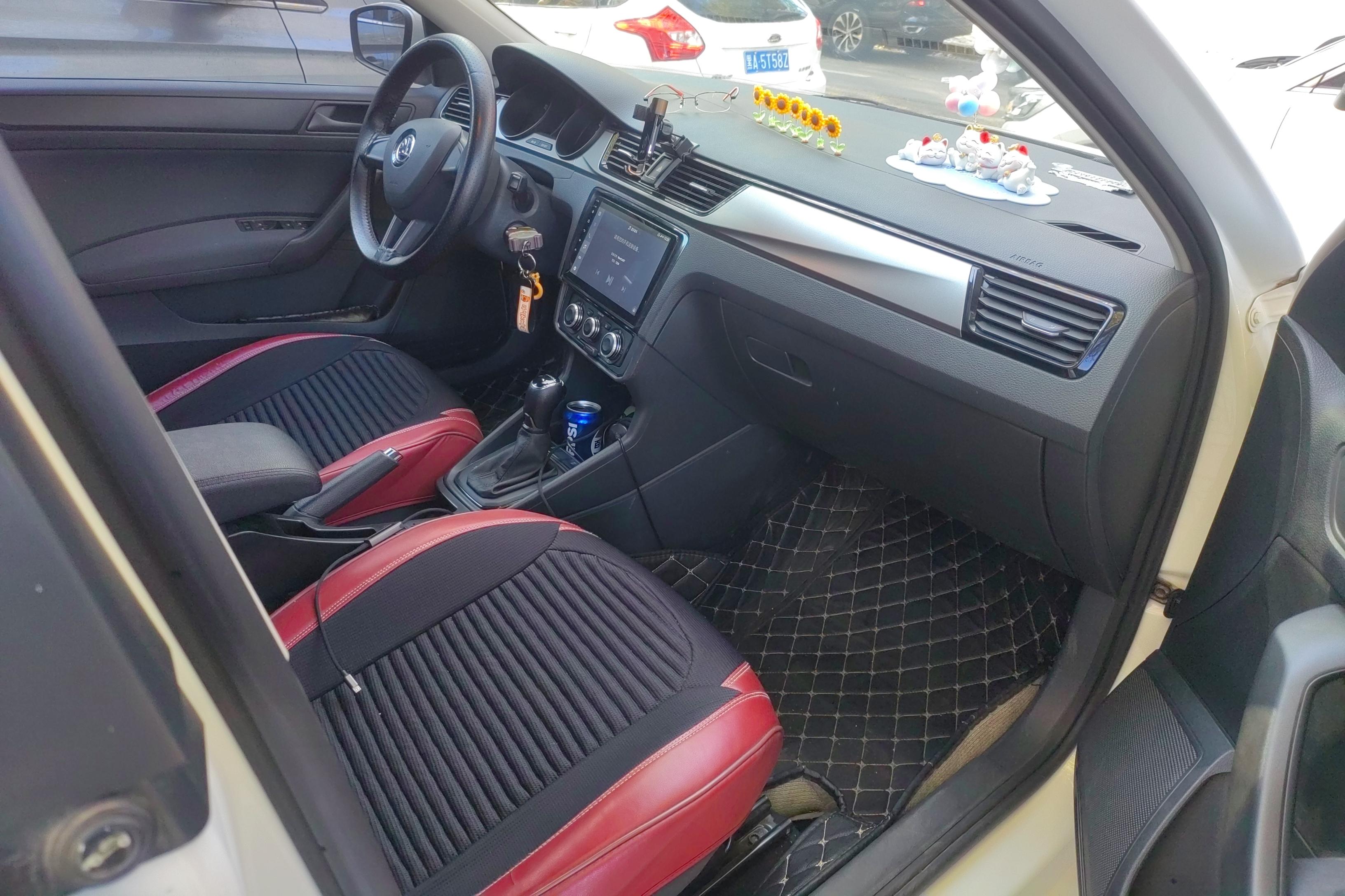 Skoda Rapid Spaceback 2021 car image #7