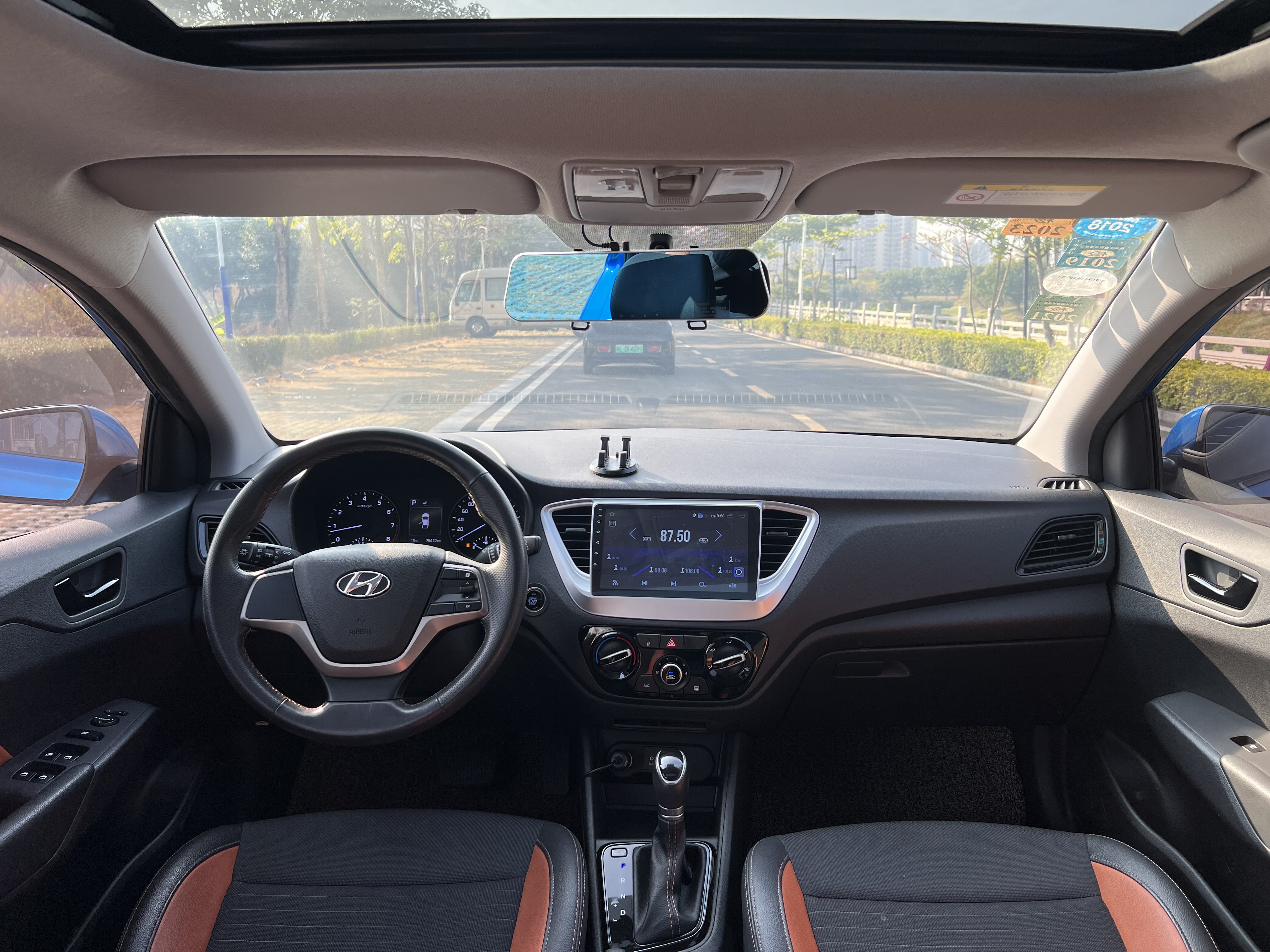 Hyundai Verna RV 2017 immagine di auto #7