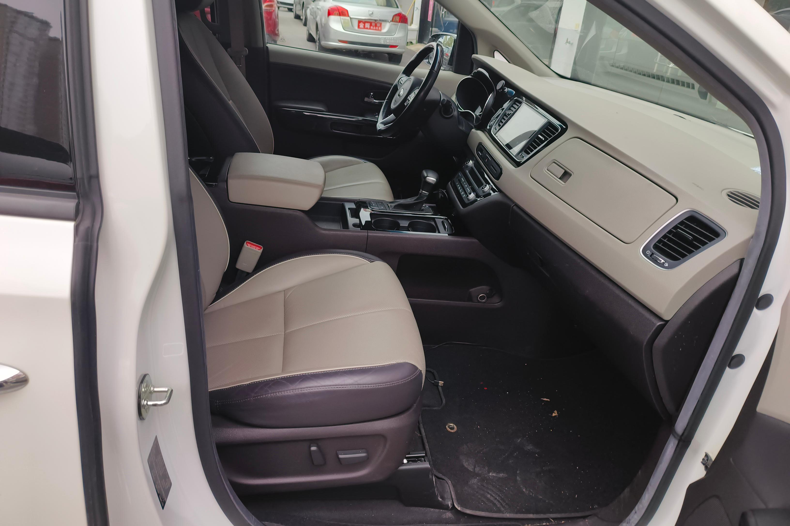 Kia Carnival 2018 изображение автомобиля #7