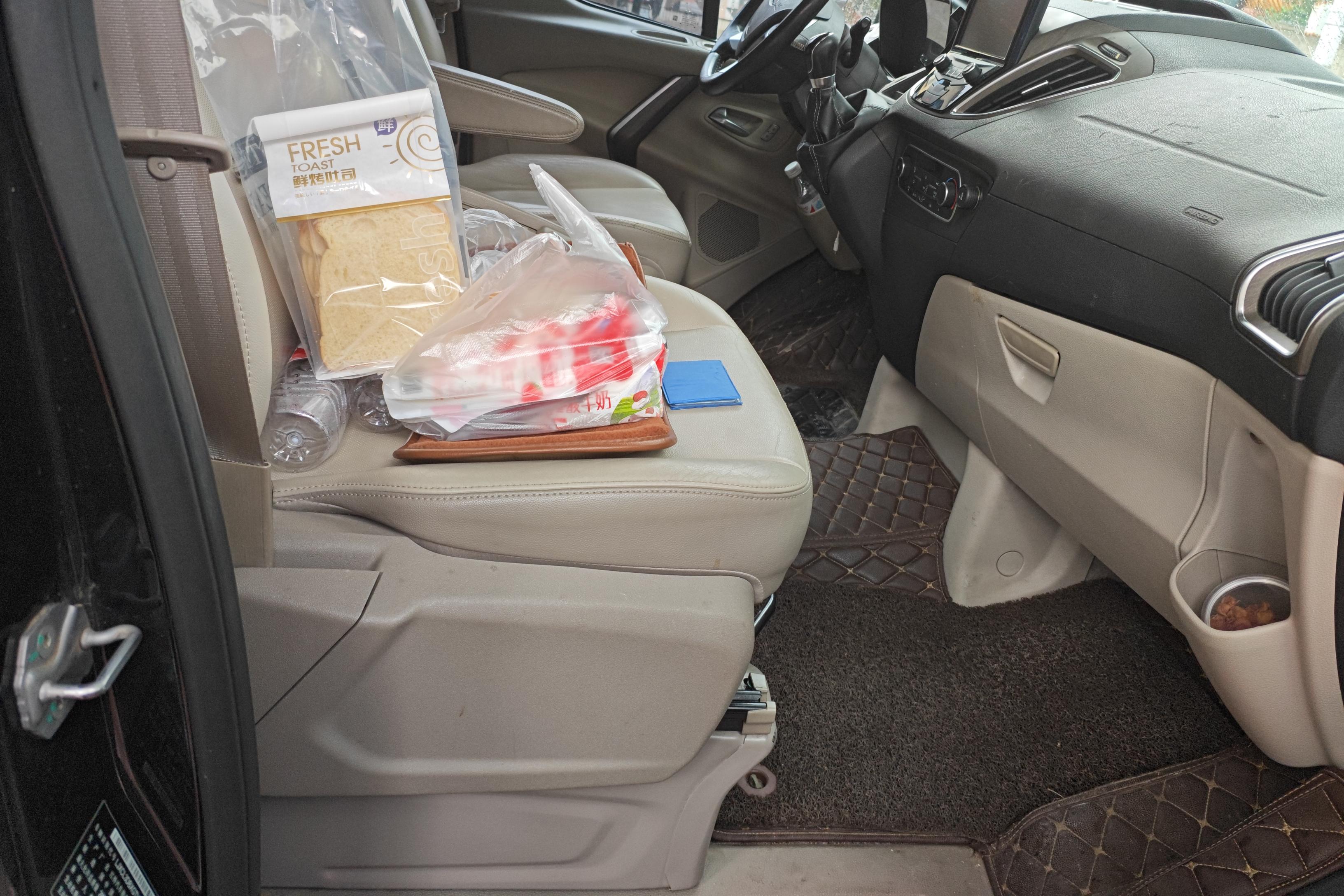 Ford Tourneo 2016 immagine di auto #7