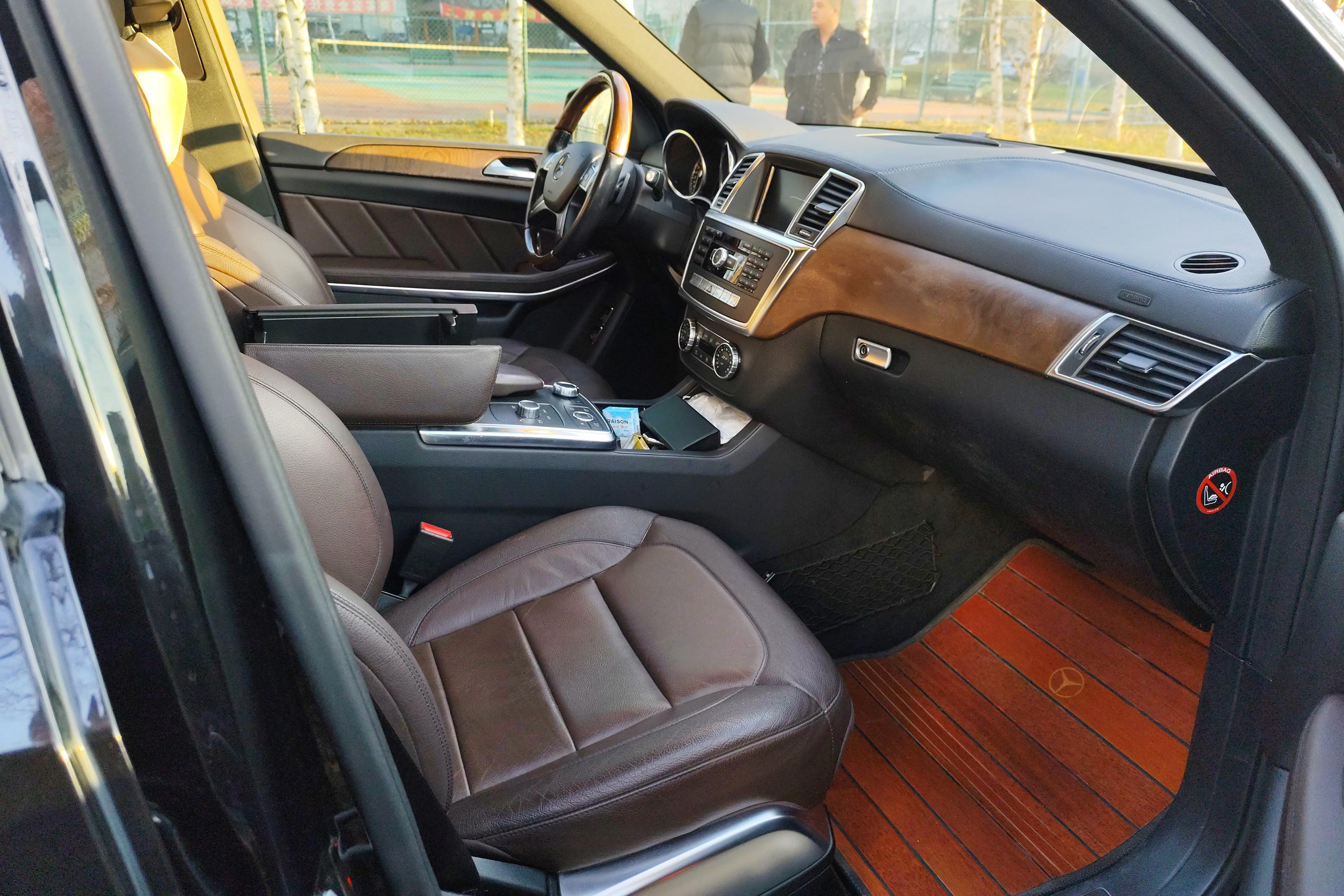 Mercedes-Benz GL Class 2015 #7 Mercedes-Benz GL Class 2015 car image #7