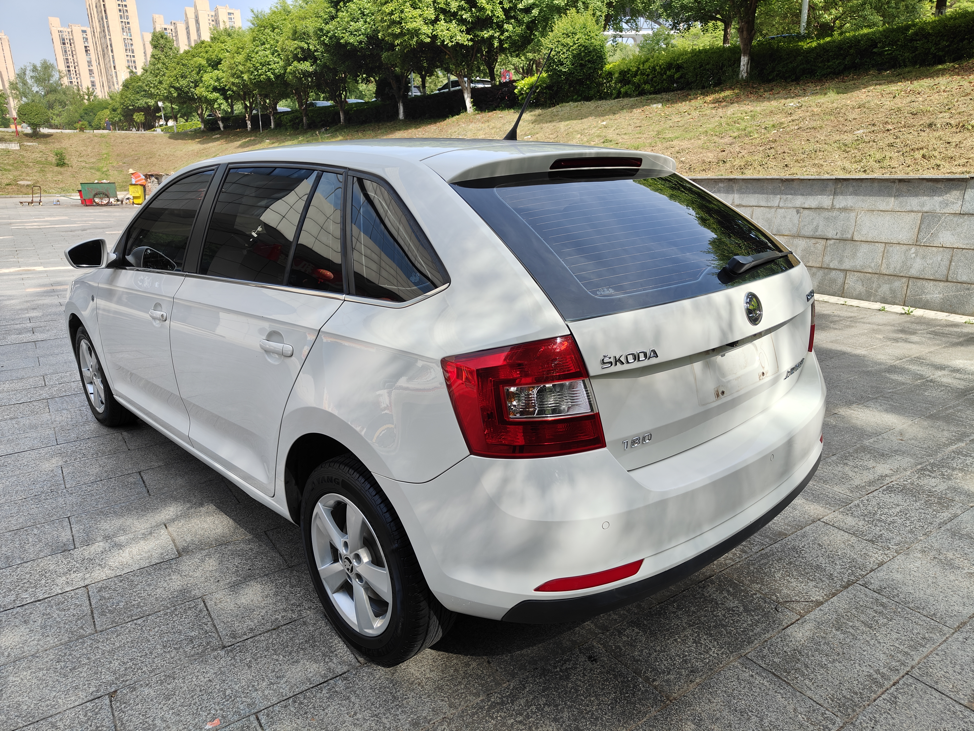 Skoda Rapid Spaceback 2016 immagine di auto #7