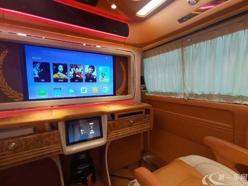 Volkswagen Caravelle 2019 car image #7