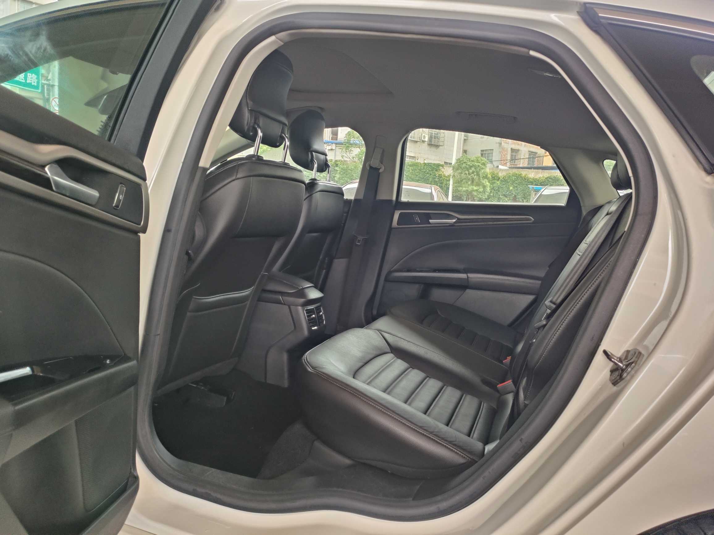 Ford Zhisheng 2015 #7 Ford Zhisheng 2015 car image #7