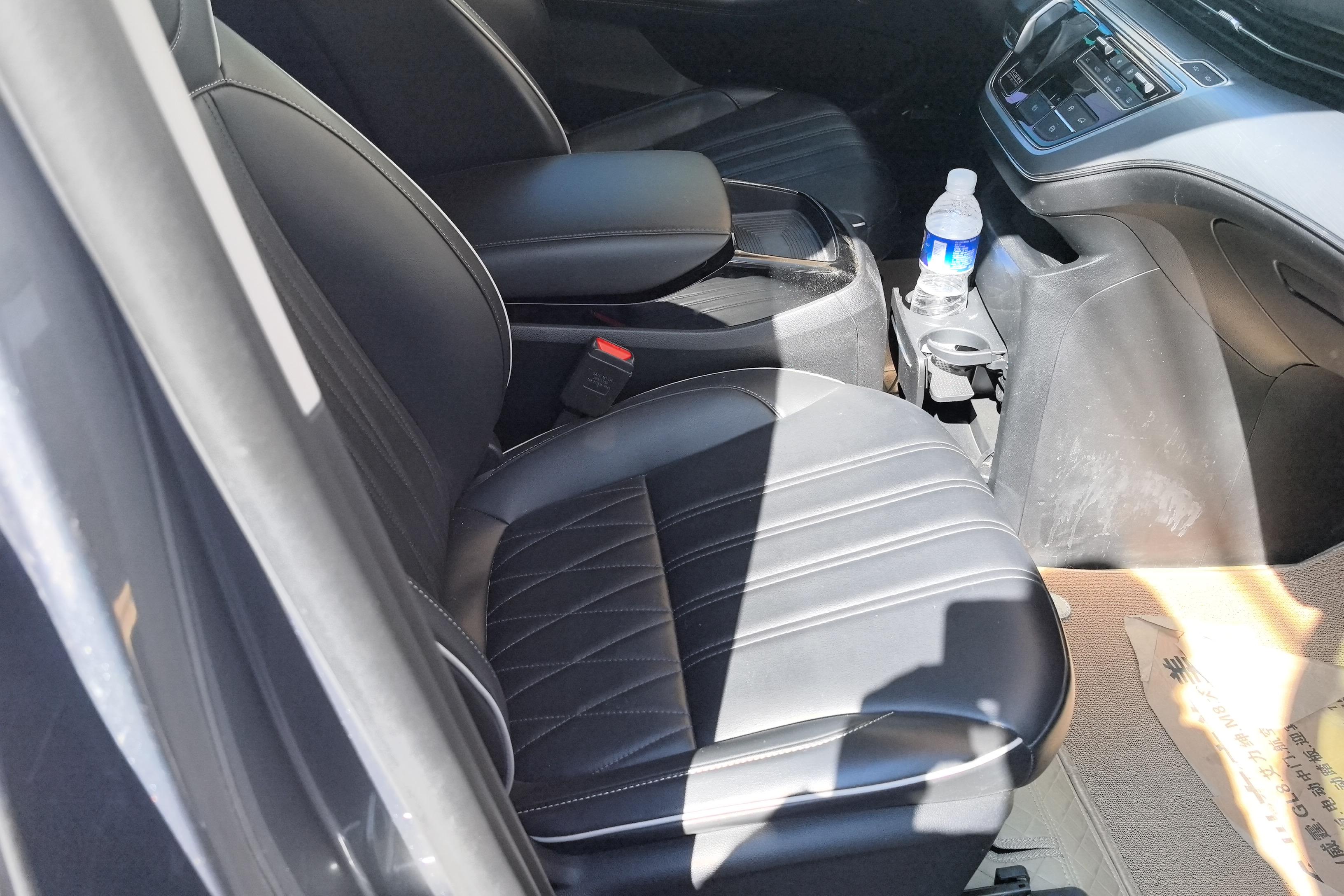 荣威 荣威iMAX8 2021 汽车图片 #7