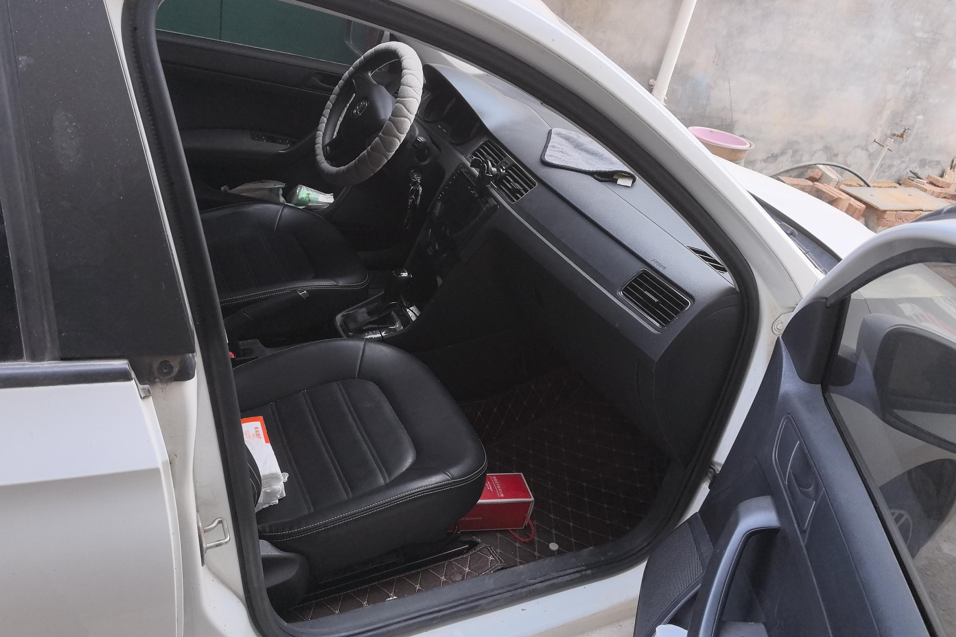 Skoda Rapid Spaceback 2019 immagine di auto #7