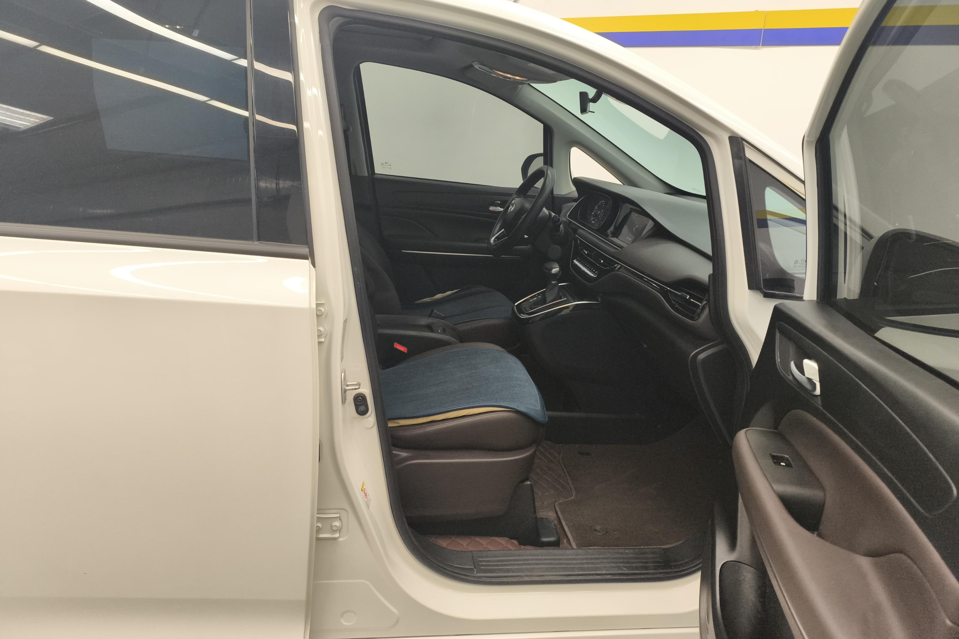 GAC Trumpchi M6 2020 #7 GAC Trumpchi M6 2020 immagine di auto #7