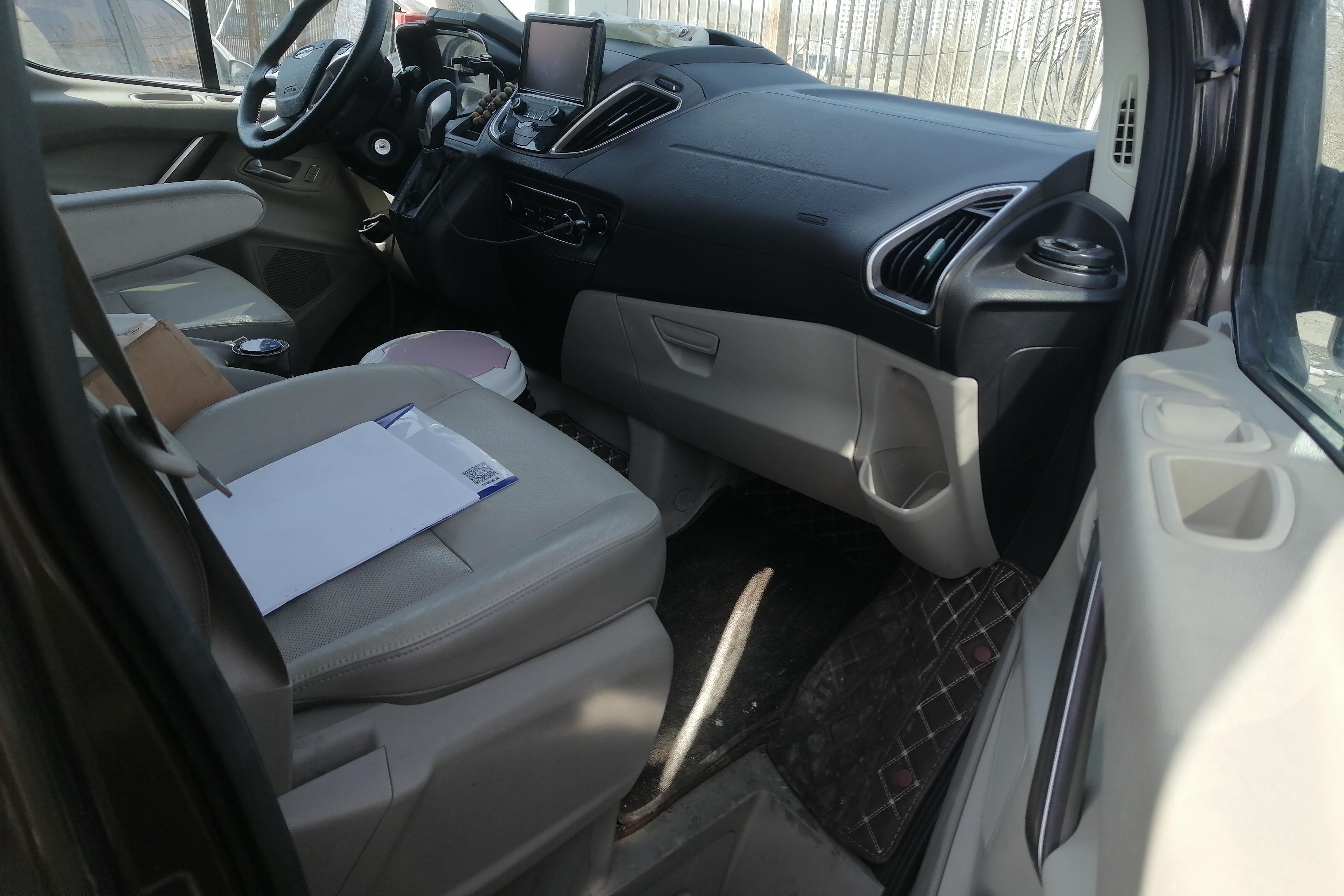 Ford Tourneo 2018 صورة سيارة #7