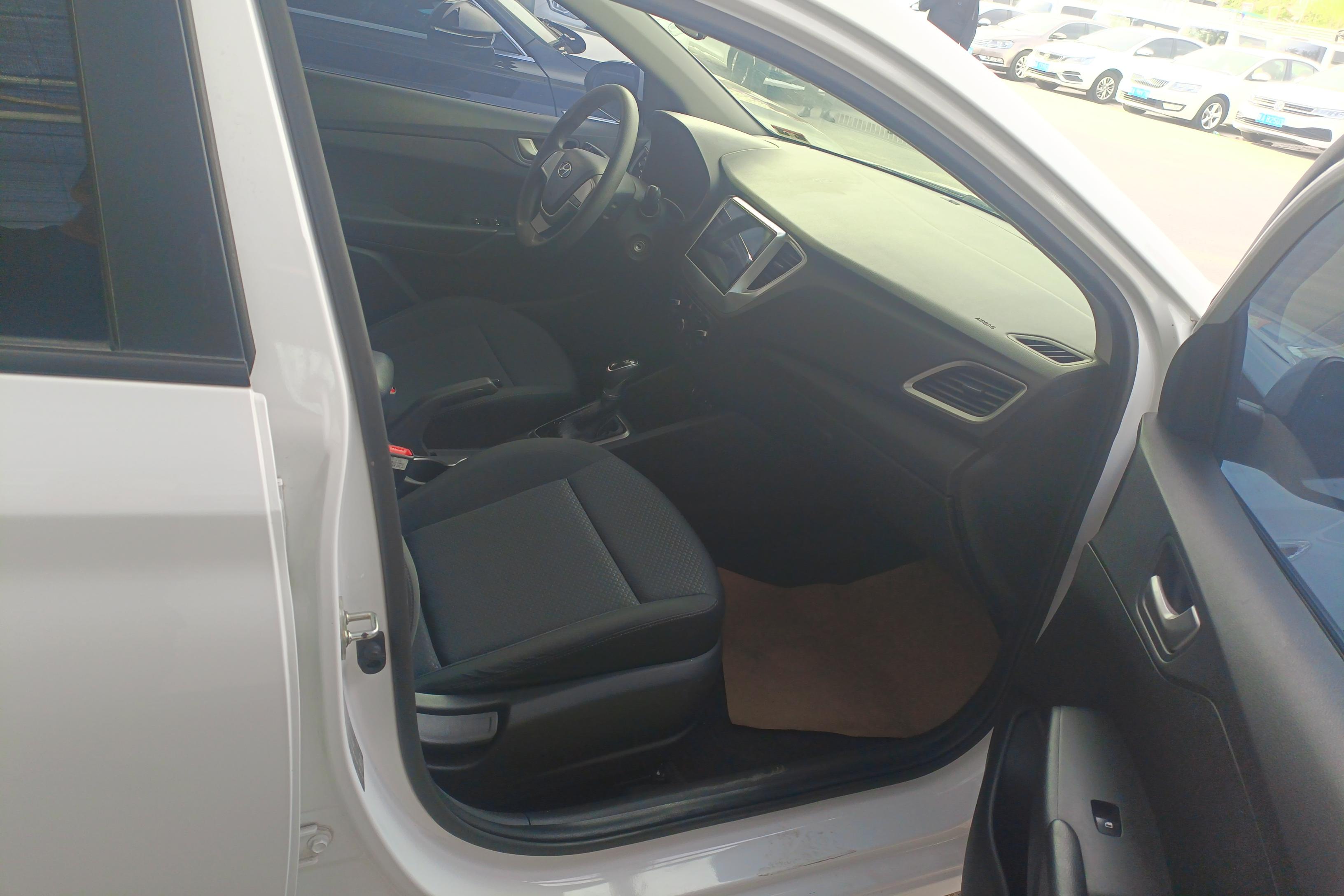 Hyundai Verna 2019 car image #7