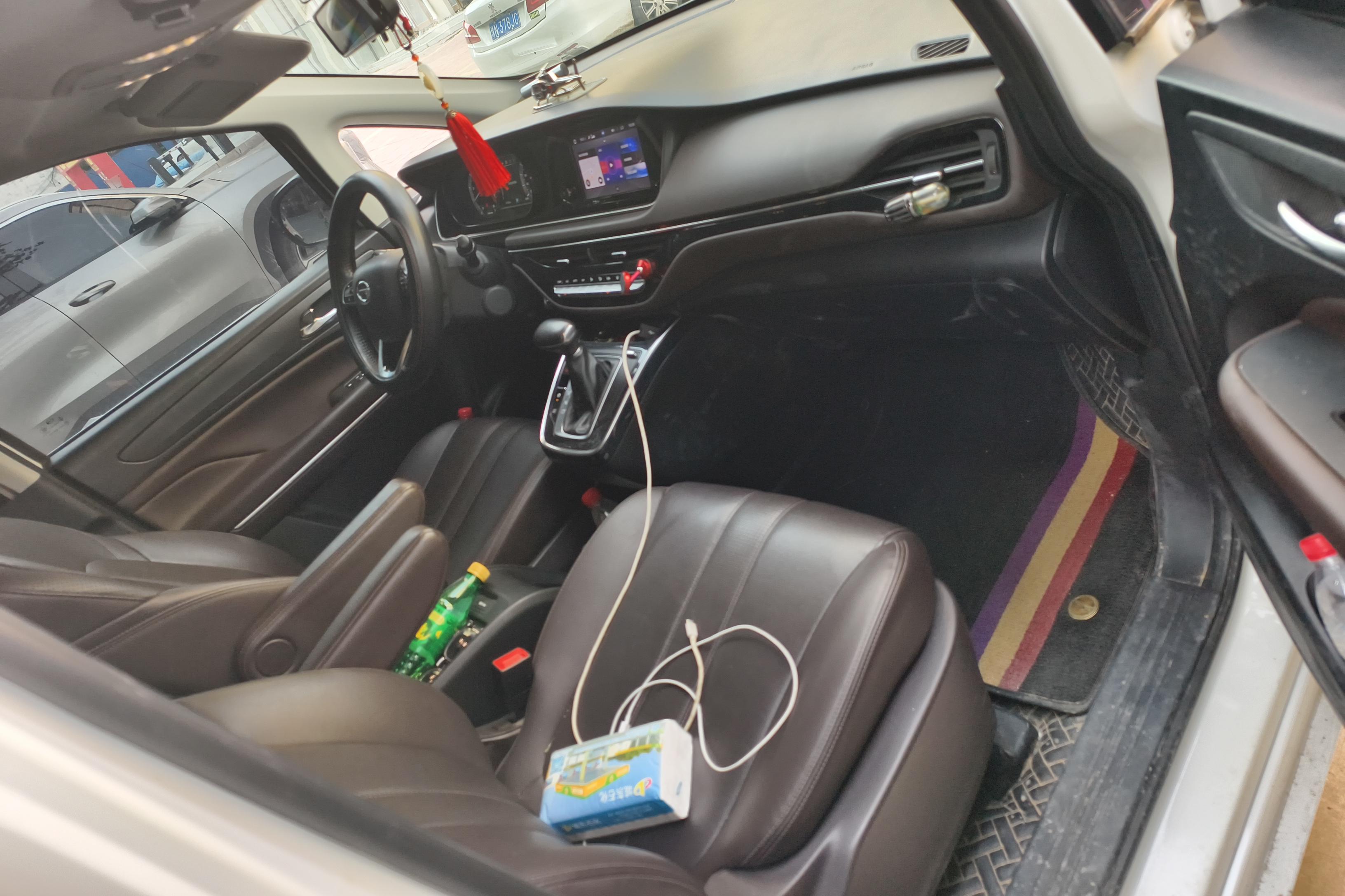 GAC Trumpchi M6 2019 car image #7