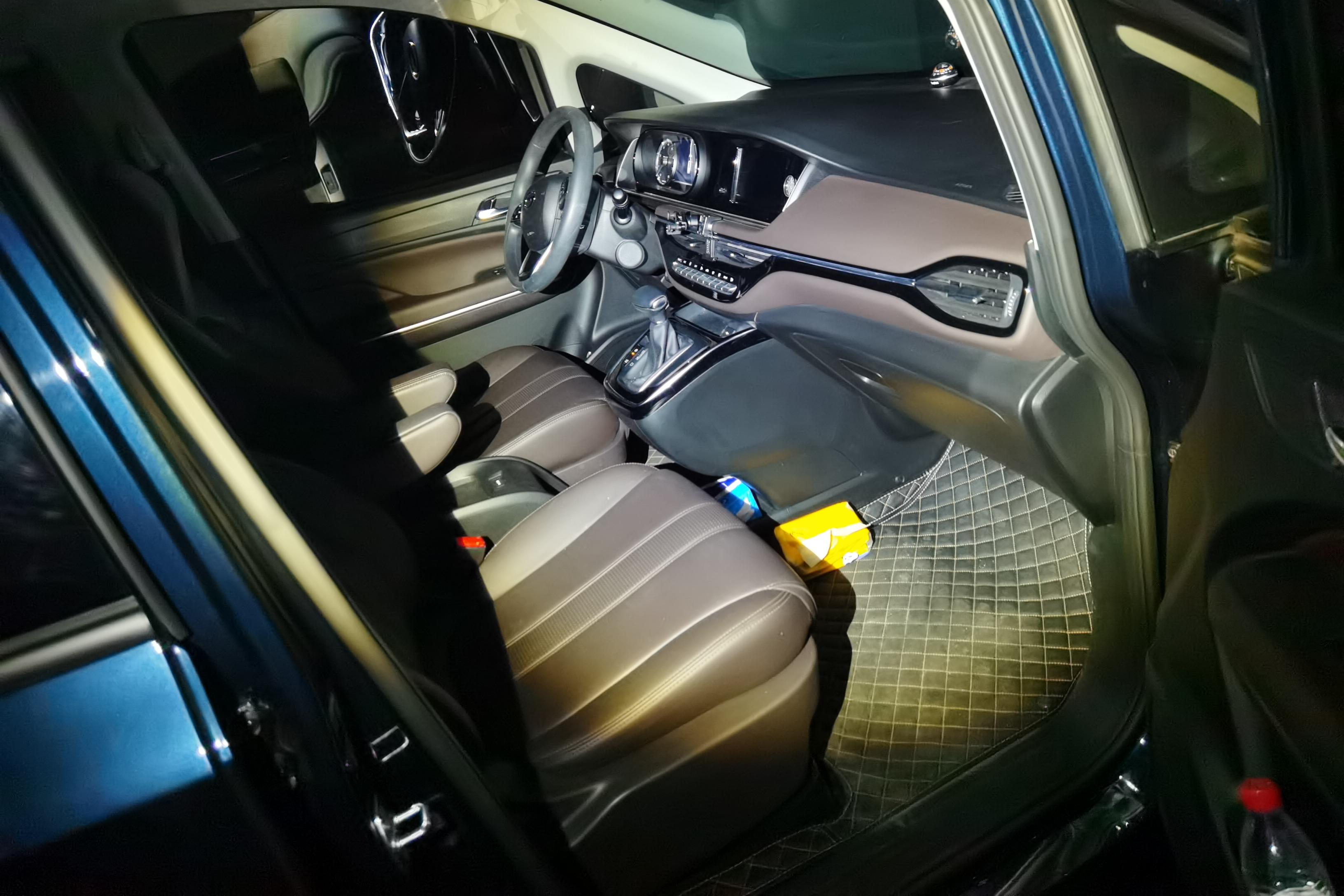 GAC Trumpchi M6 2019 car image #7