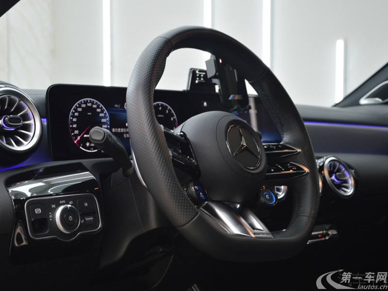 Mercedes-Benz A AMG 2024 #7 Mercedes-Benz A AMG 2024 صورة سيارة #7