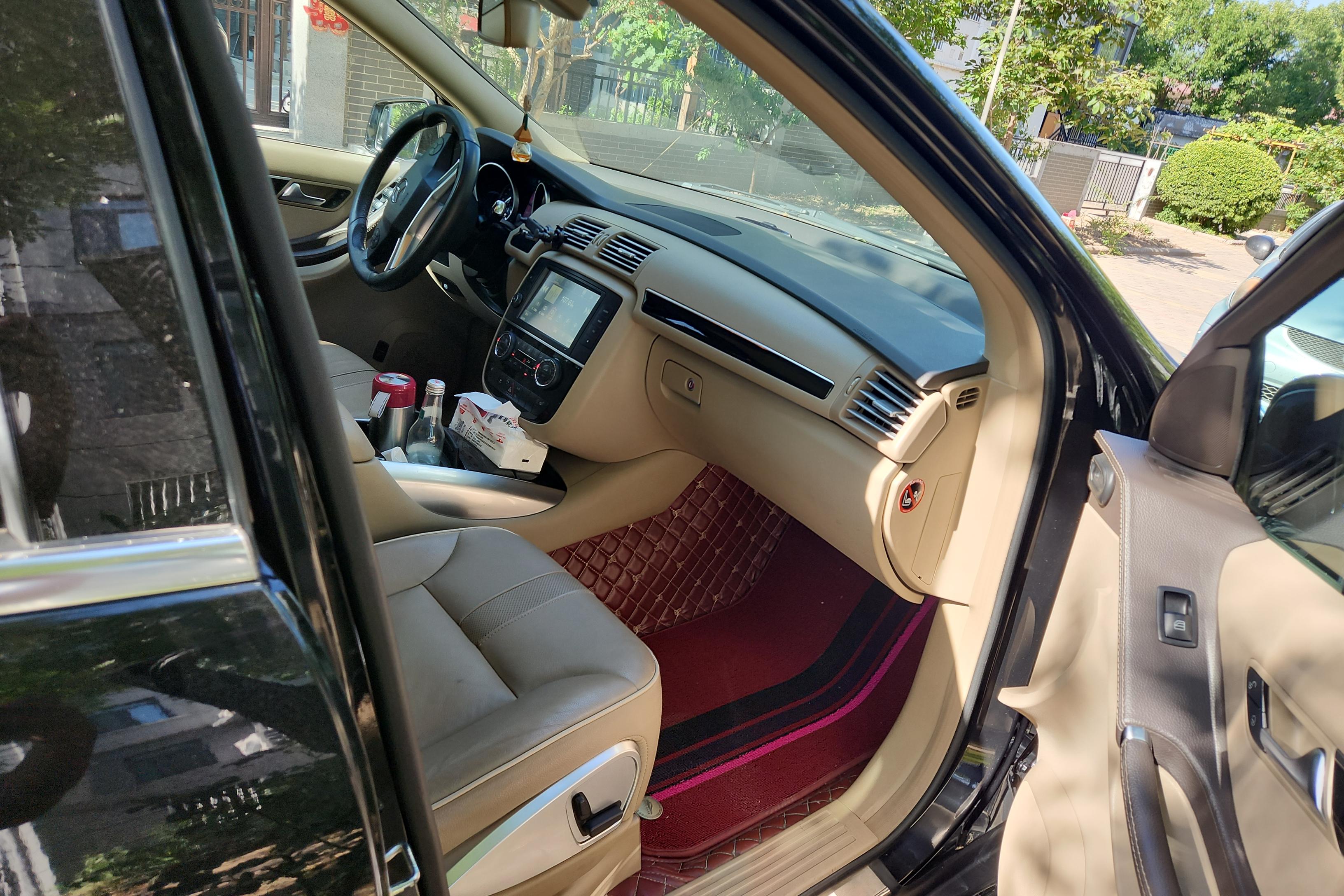 Mercedes-Benz R Class 2017 car image #7