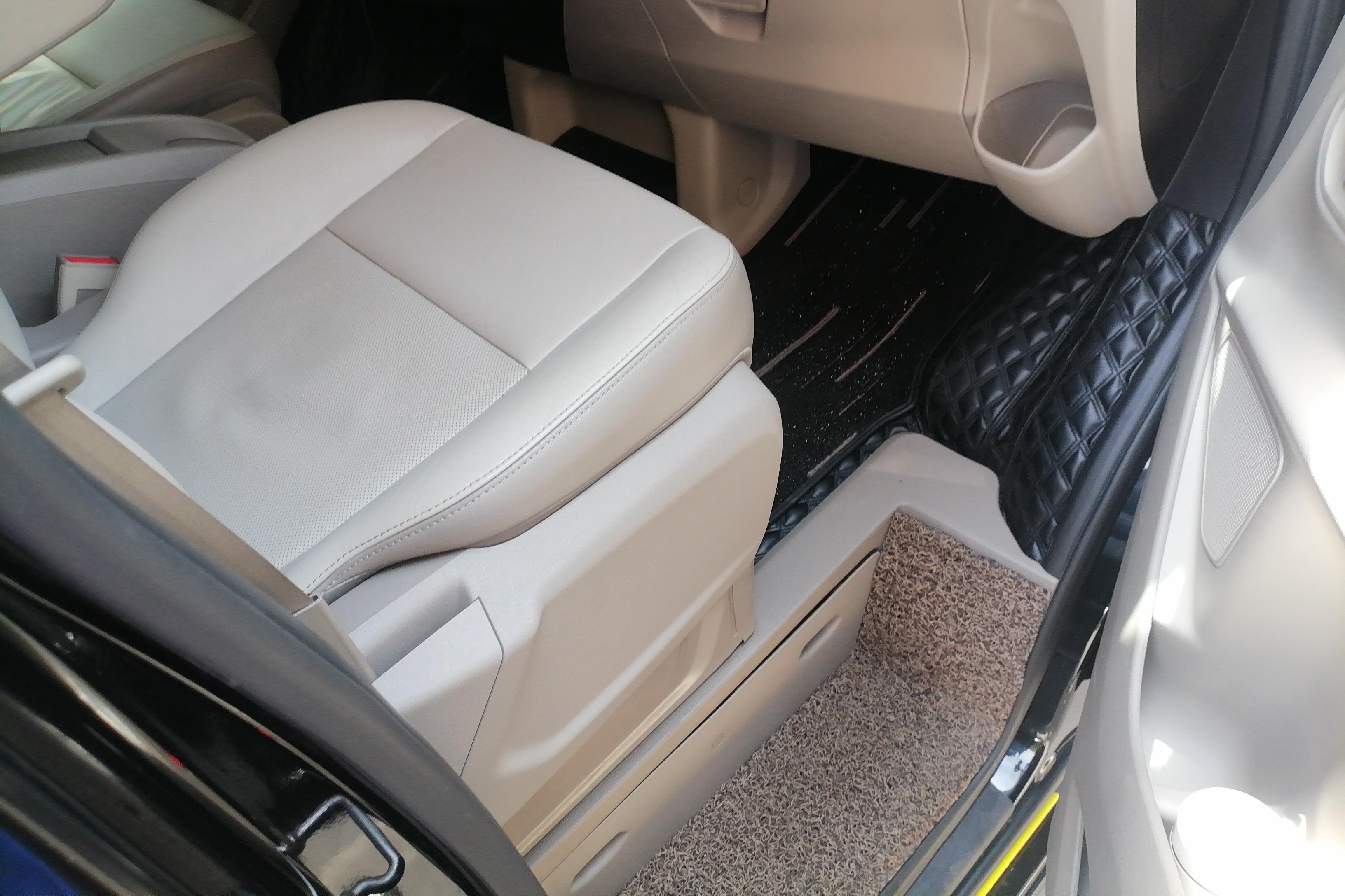 Ford Tourneo 2017 #7 Ford Tourneo 2017 car image #7