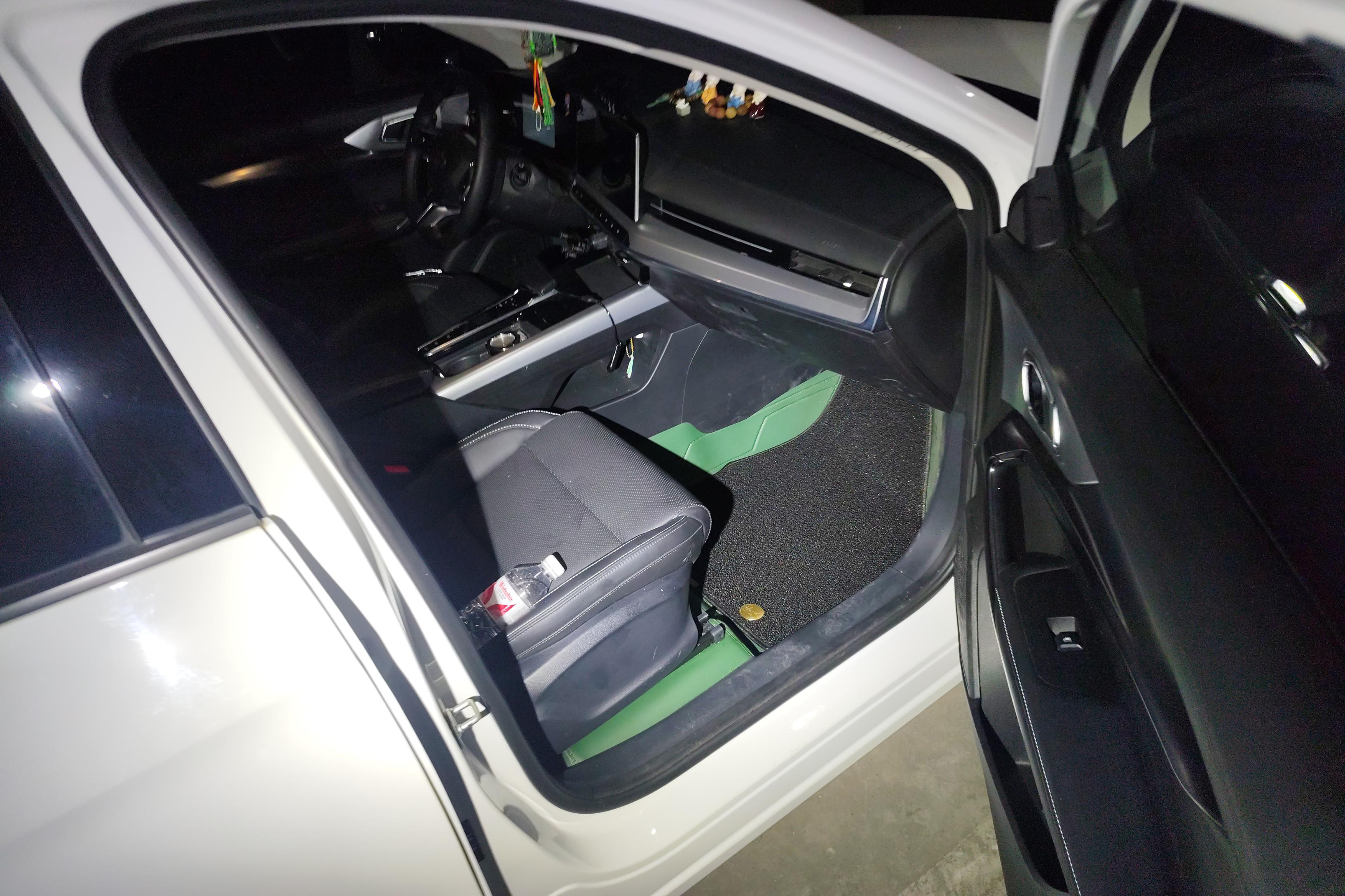 MG ES5 2022 #7 MG ES5 2022 car image #7