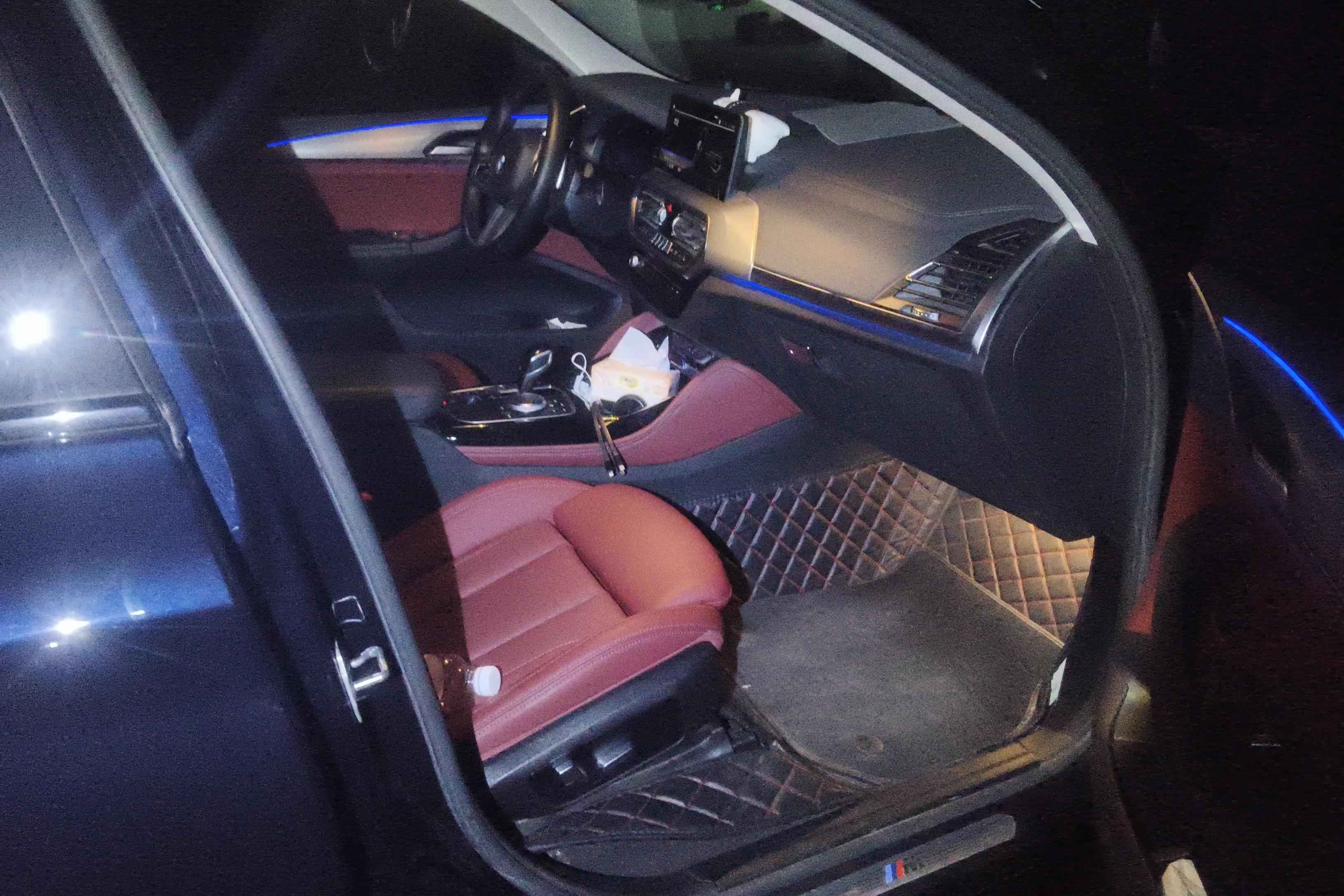 BMW X4 M40i 2023 #7 BMW X4 M40i 2023 car image #7