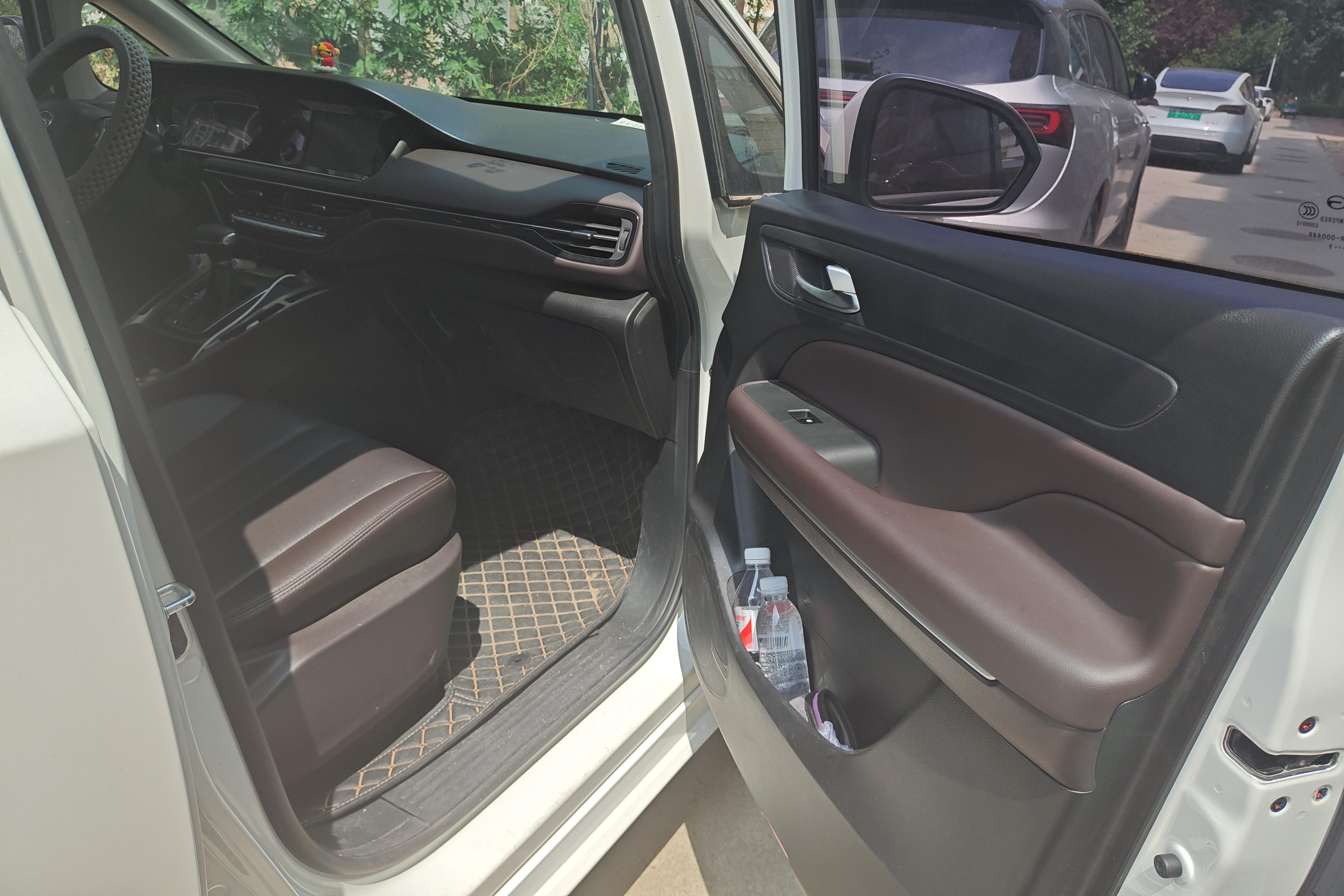 GAC Trumpchi M6 2019 car image #7