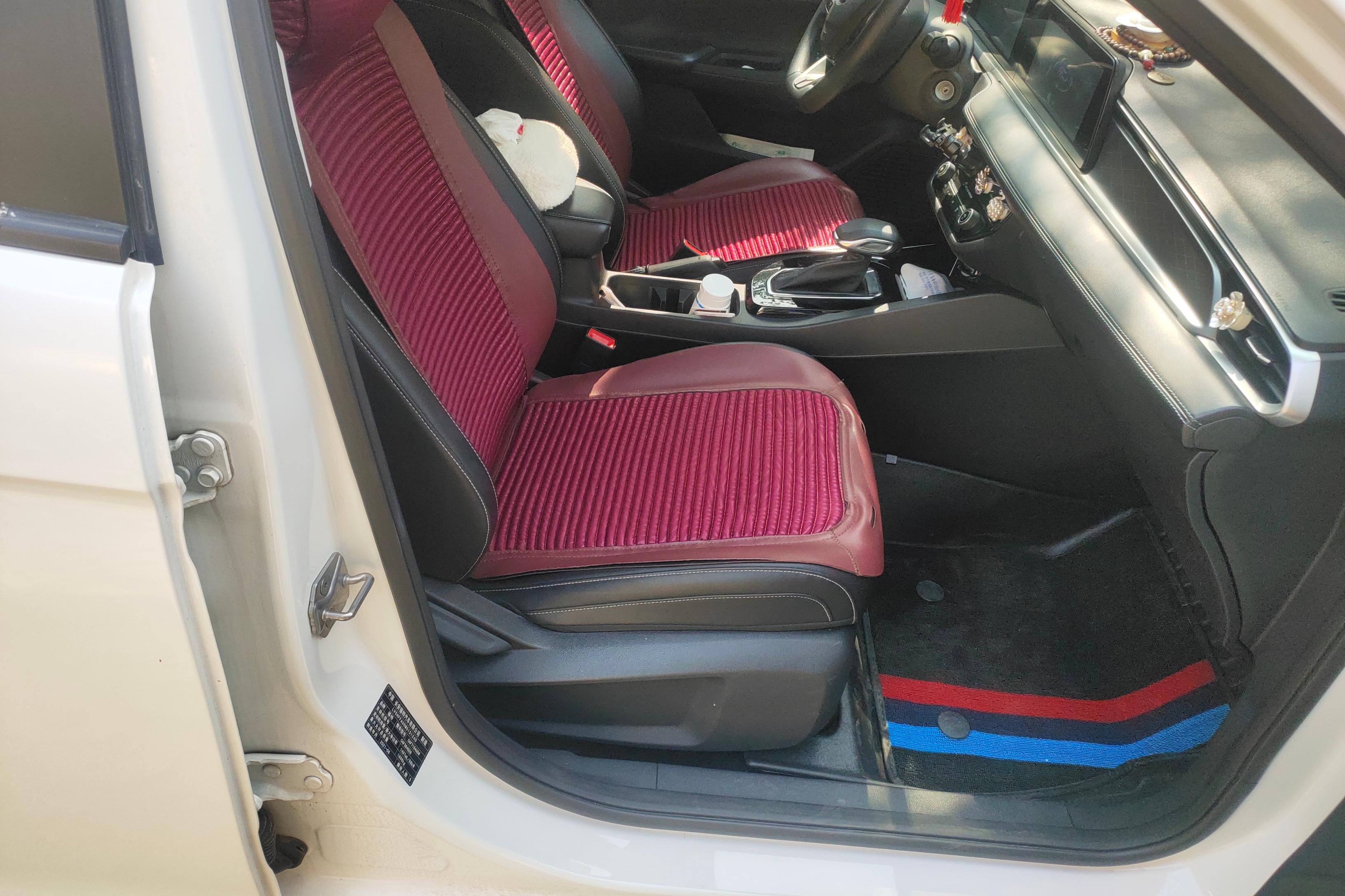 Ford Escort 2021 car image #7