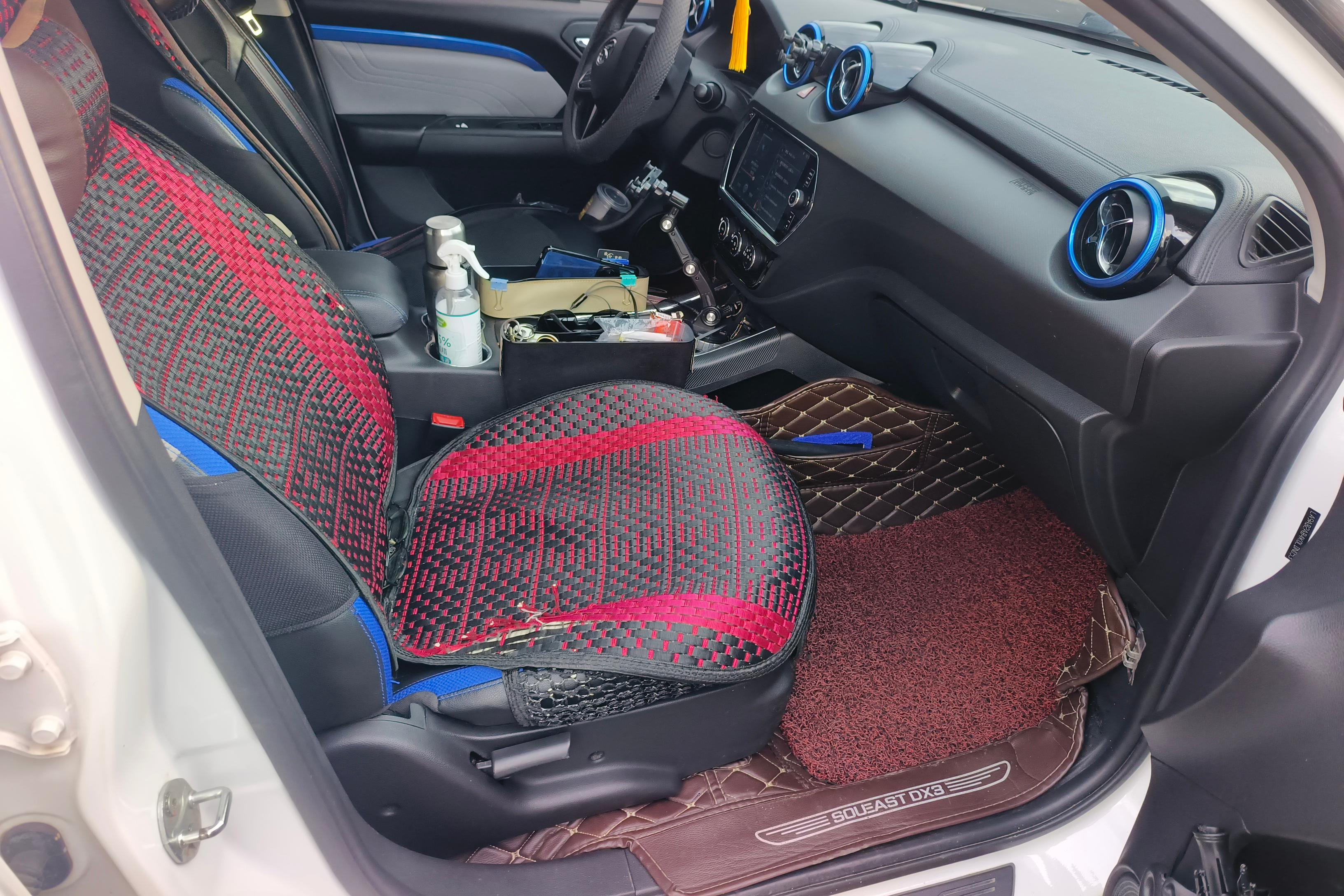 Soueast DX3 2018 #7 Soueast DX3 2018 car image #7