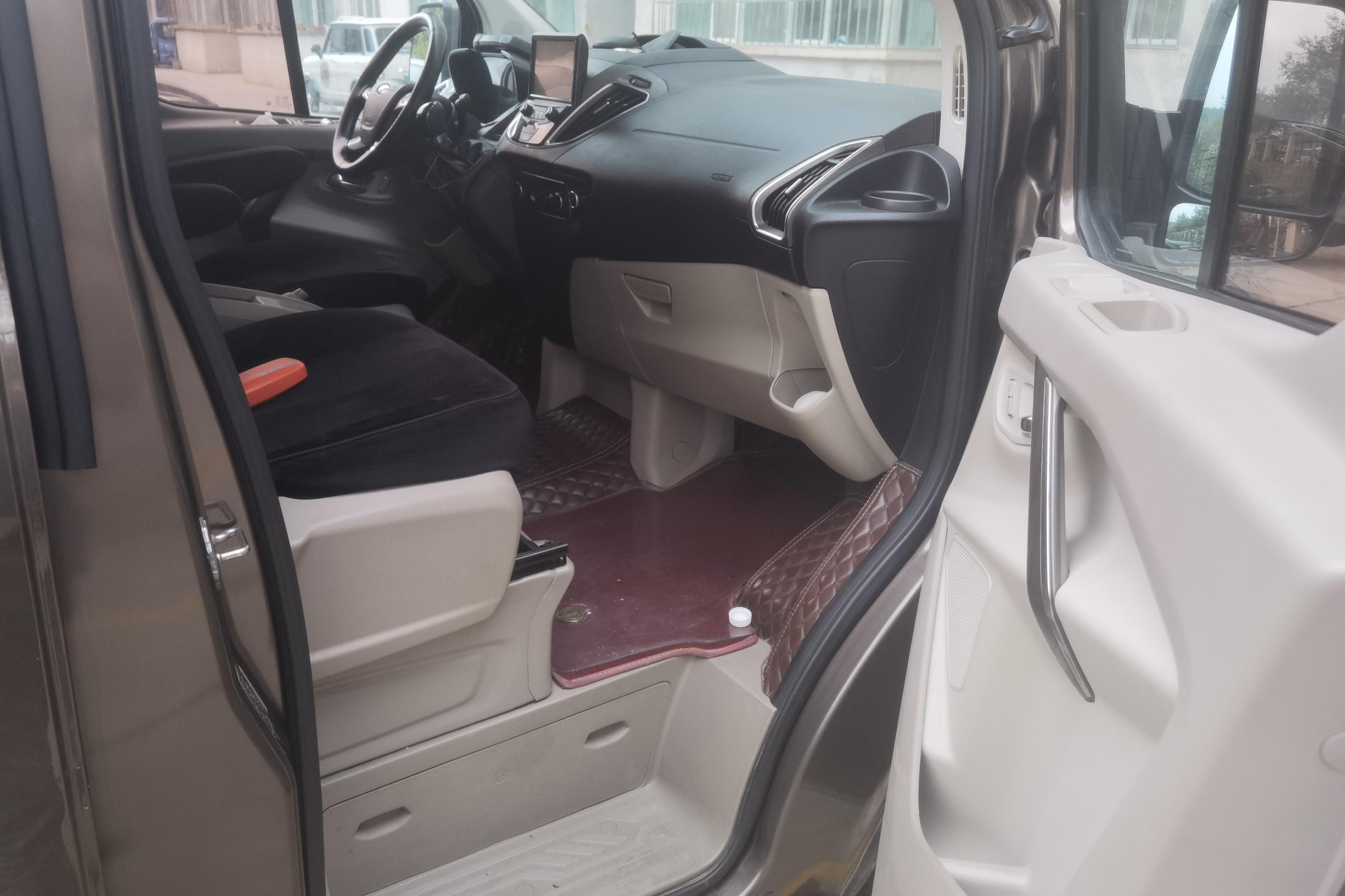 Ford Tourneo 2017 #7 Ford Tourneo 2017 car image #7