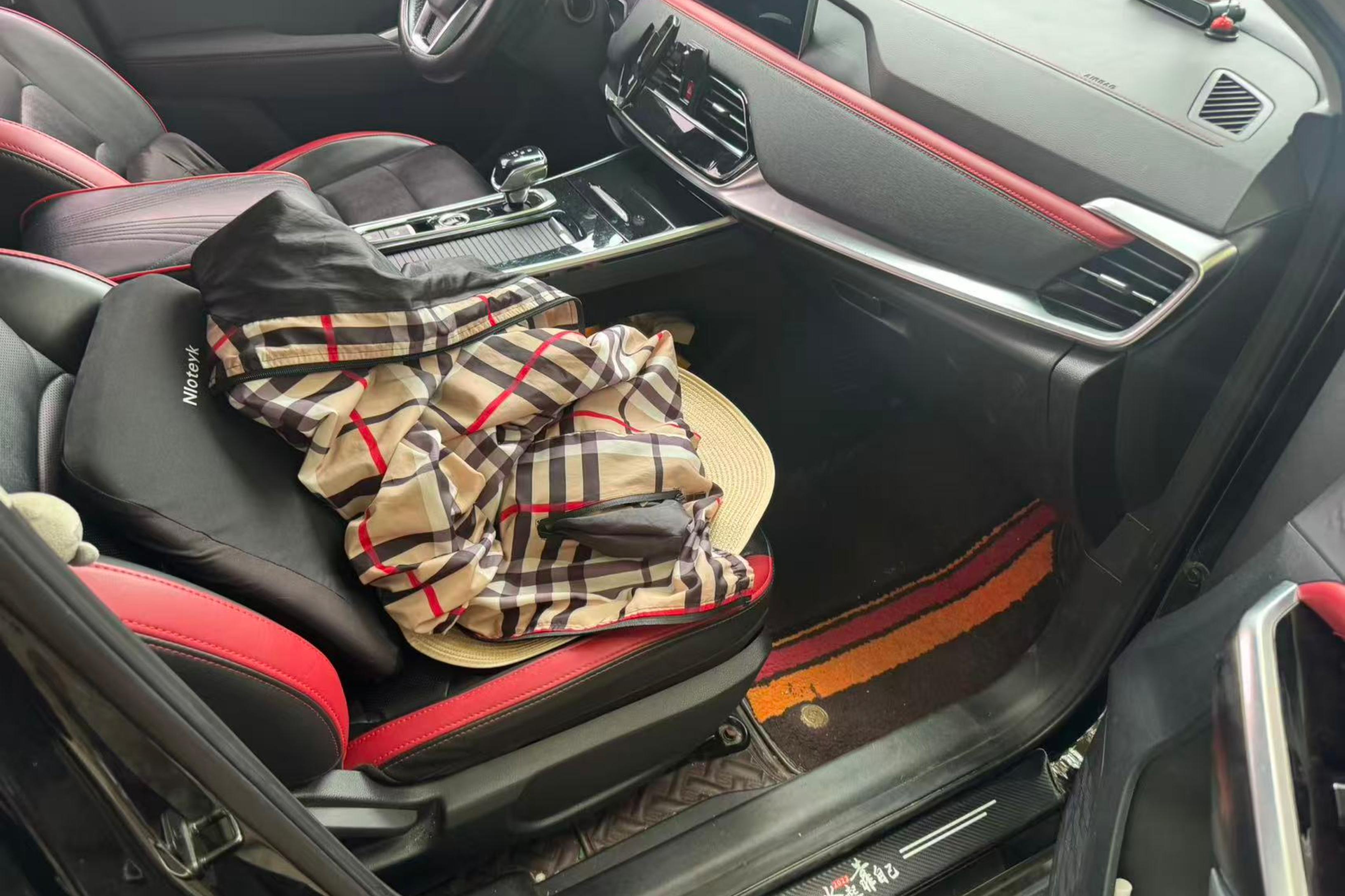 JAC X8 EJ 2020 изображение автомобиля #7