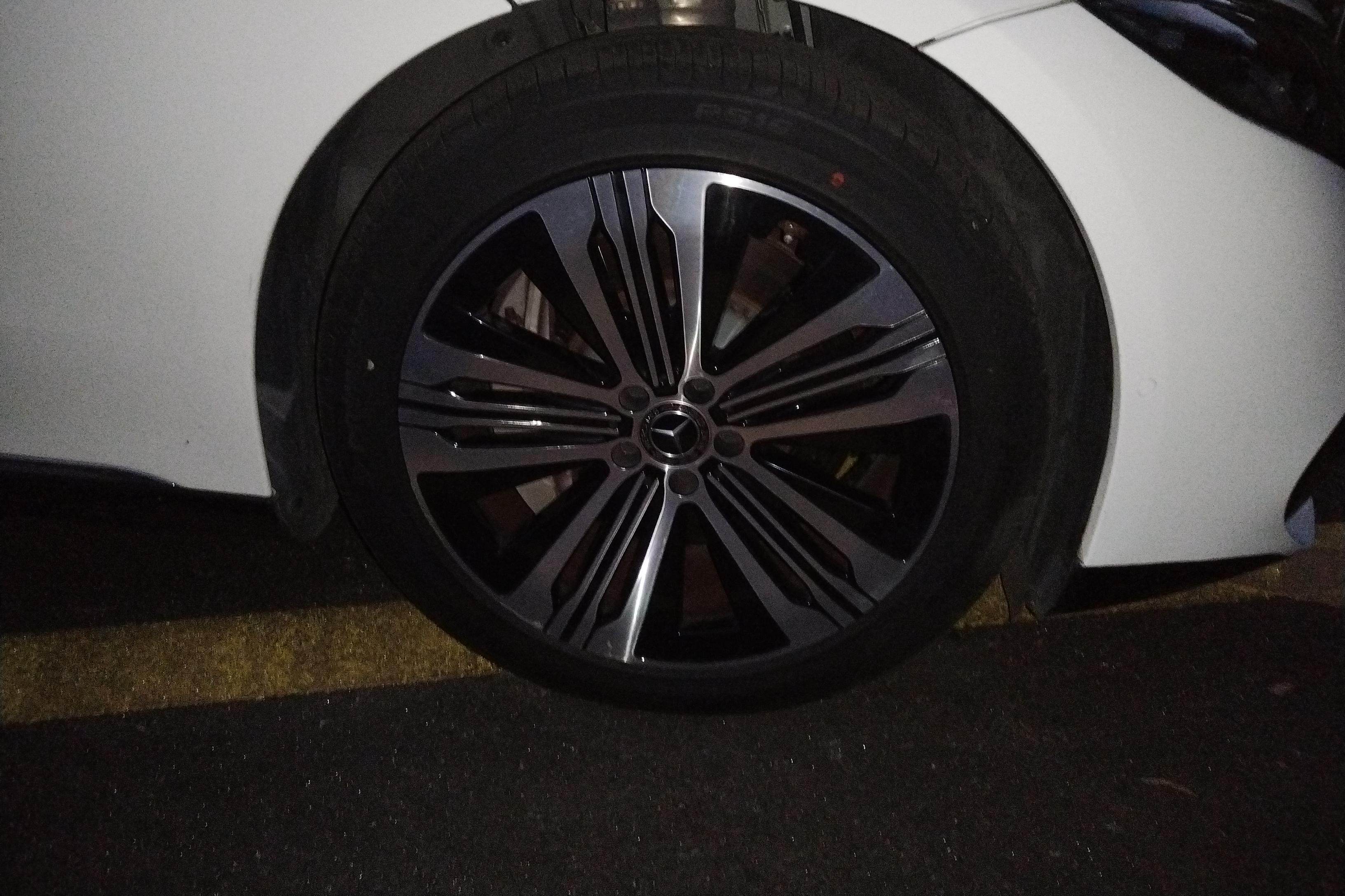 Mercedes-Benz EQS SUV 2022 car image #7