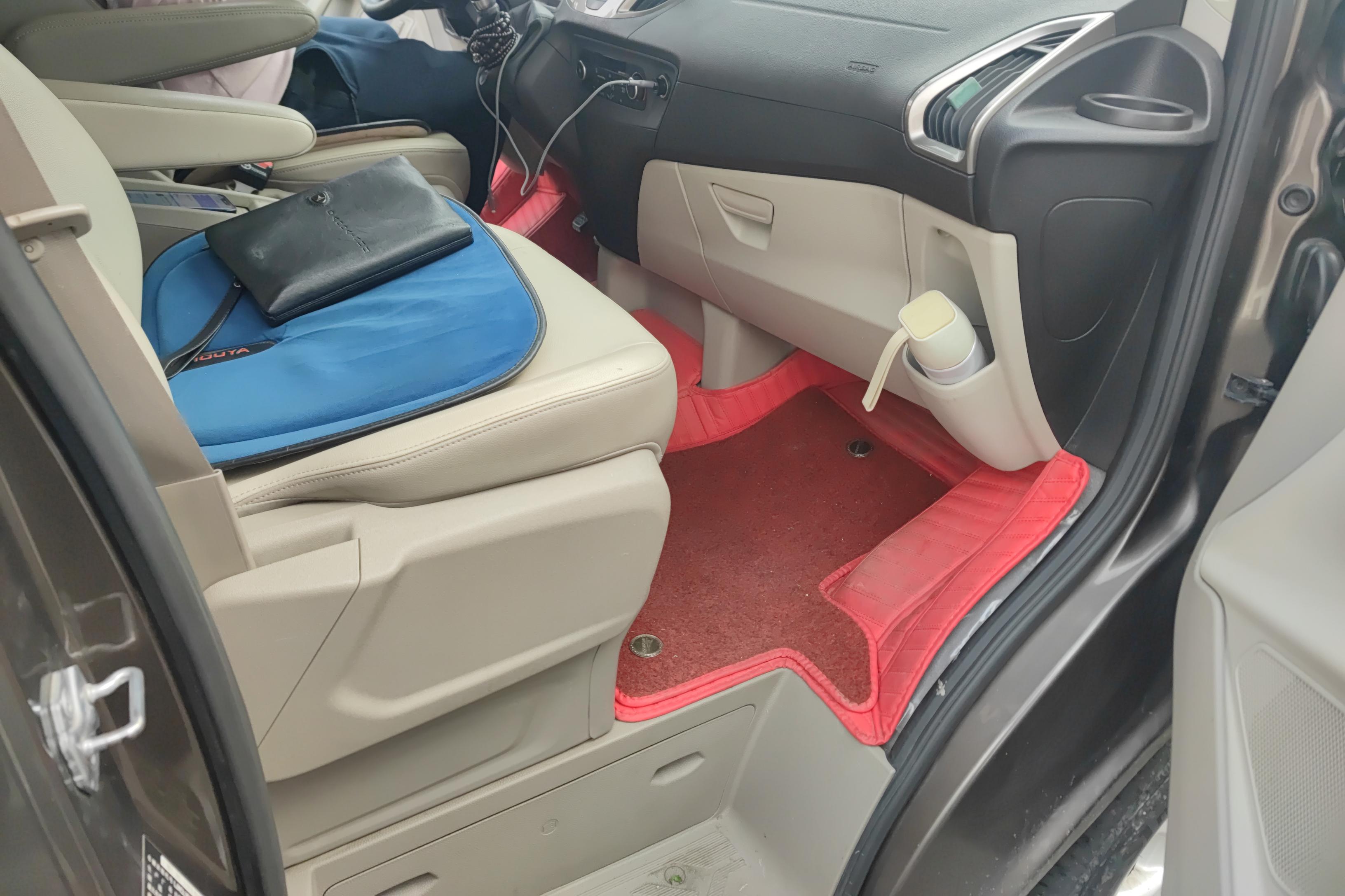 Ford Tourneo 2018 #7 Ford Tourneo 2018 car image #7