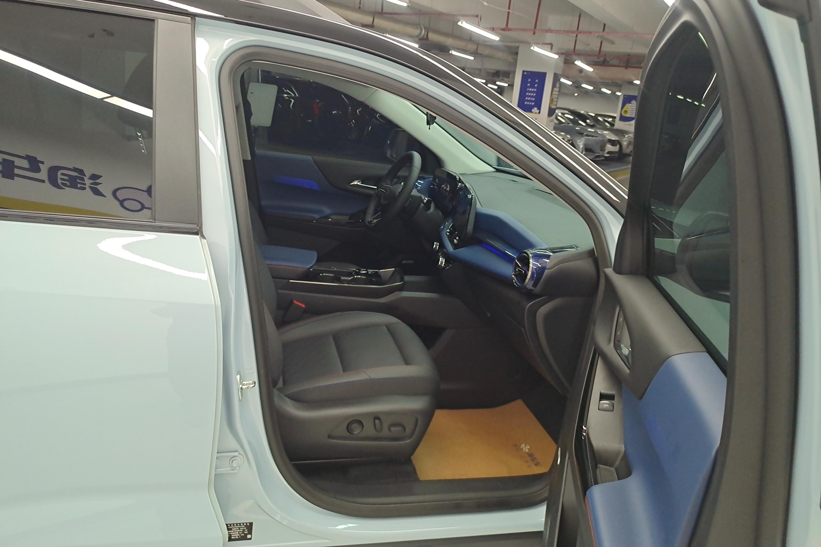 Chevrolet Equinox Plus 2024 #7 Chevrolet Equinox Plus 2024 car image #7