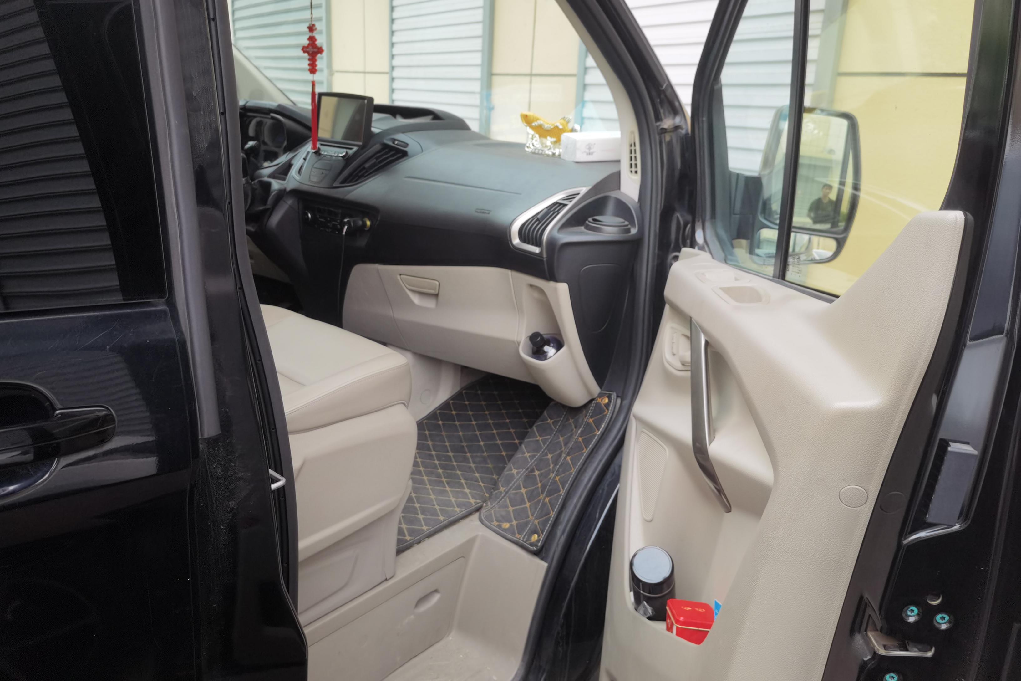 Ford Tourneo 2017 #7 Ford Tourneo 2017 car image #7