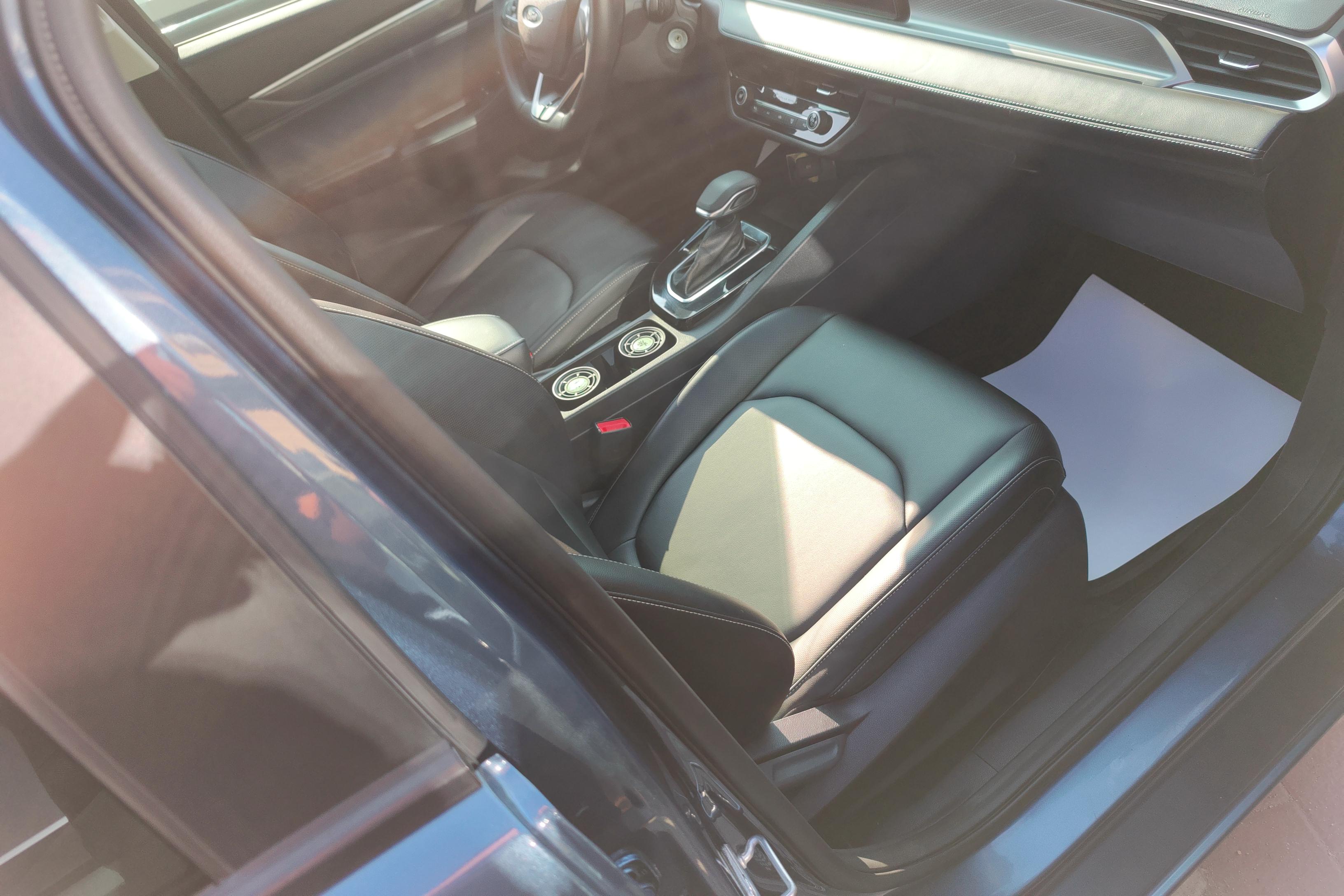 Ford Escort 2021 car image #7