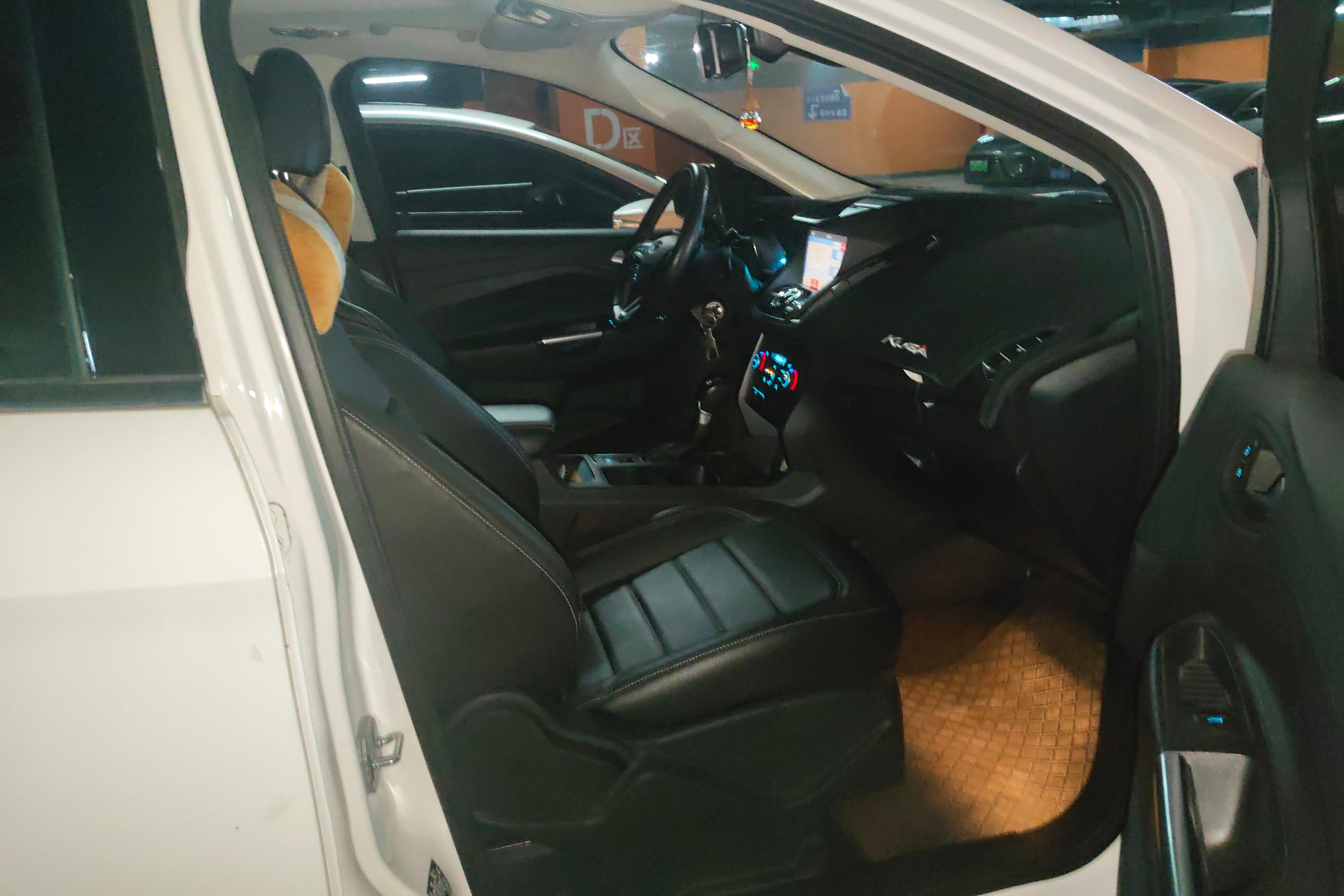 Ford Kuga 2017 car image #7