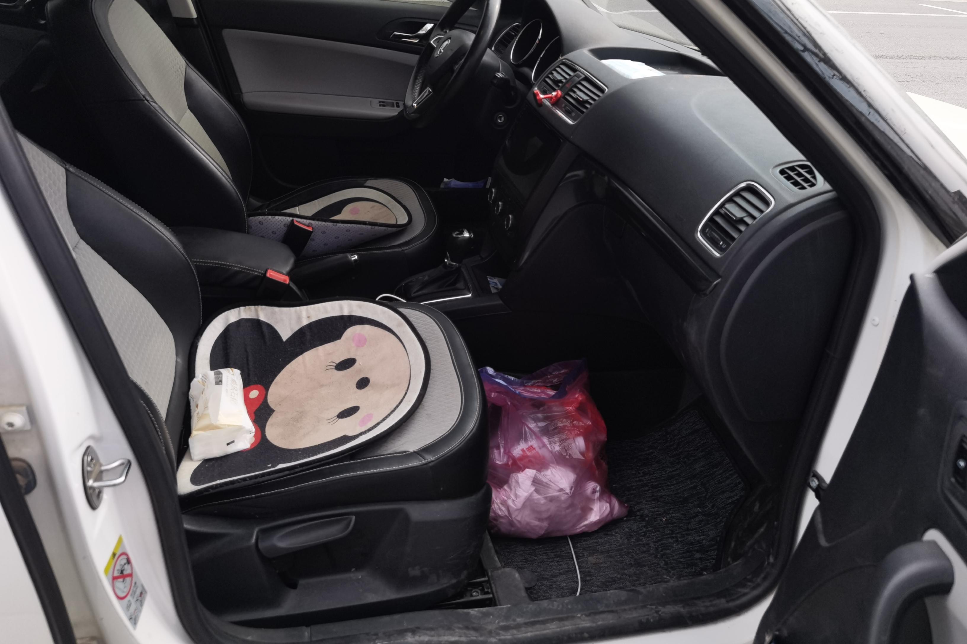 Skoda Yeti 2018 car image #7