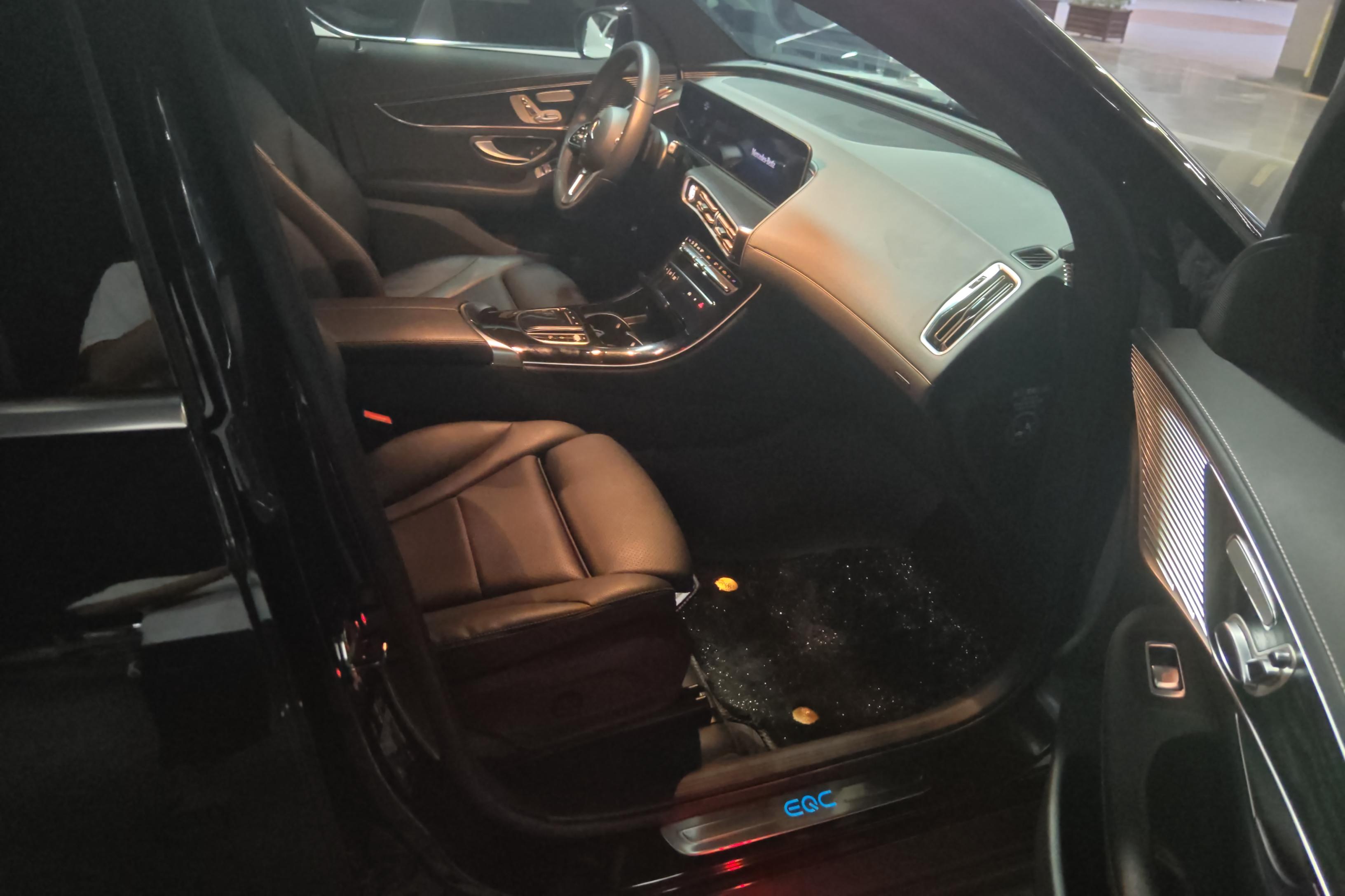 Mercedes-Benz EQC Class 2020 car image #7