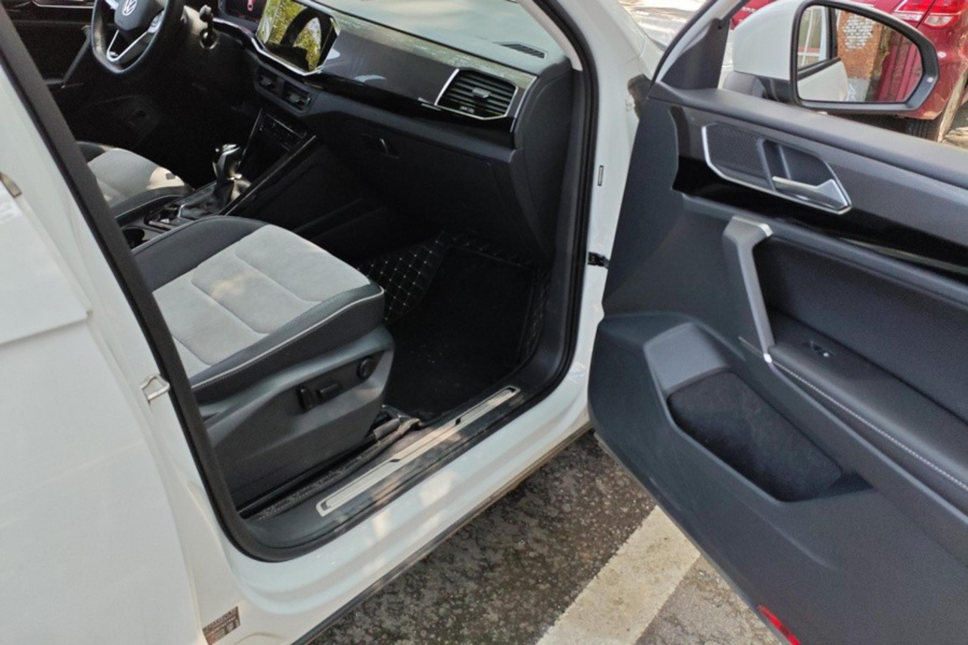 Volkswagen Tayron X 2021 car image #7