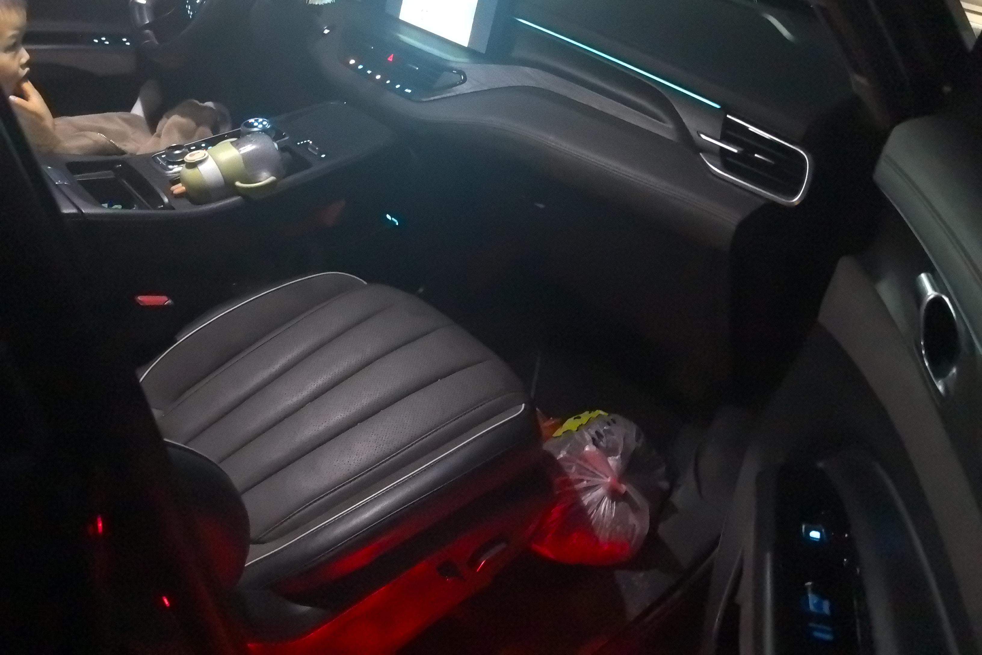 Ford Equator 2023 car image #7