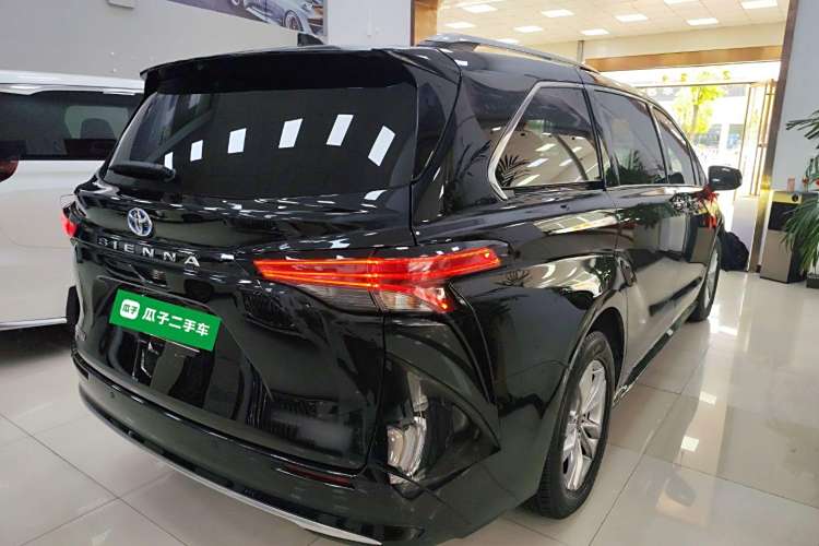 Toyota Sienna 2022 #7 Toyota Sienna 2022 car image #7